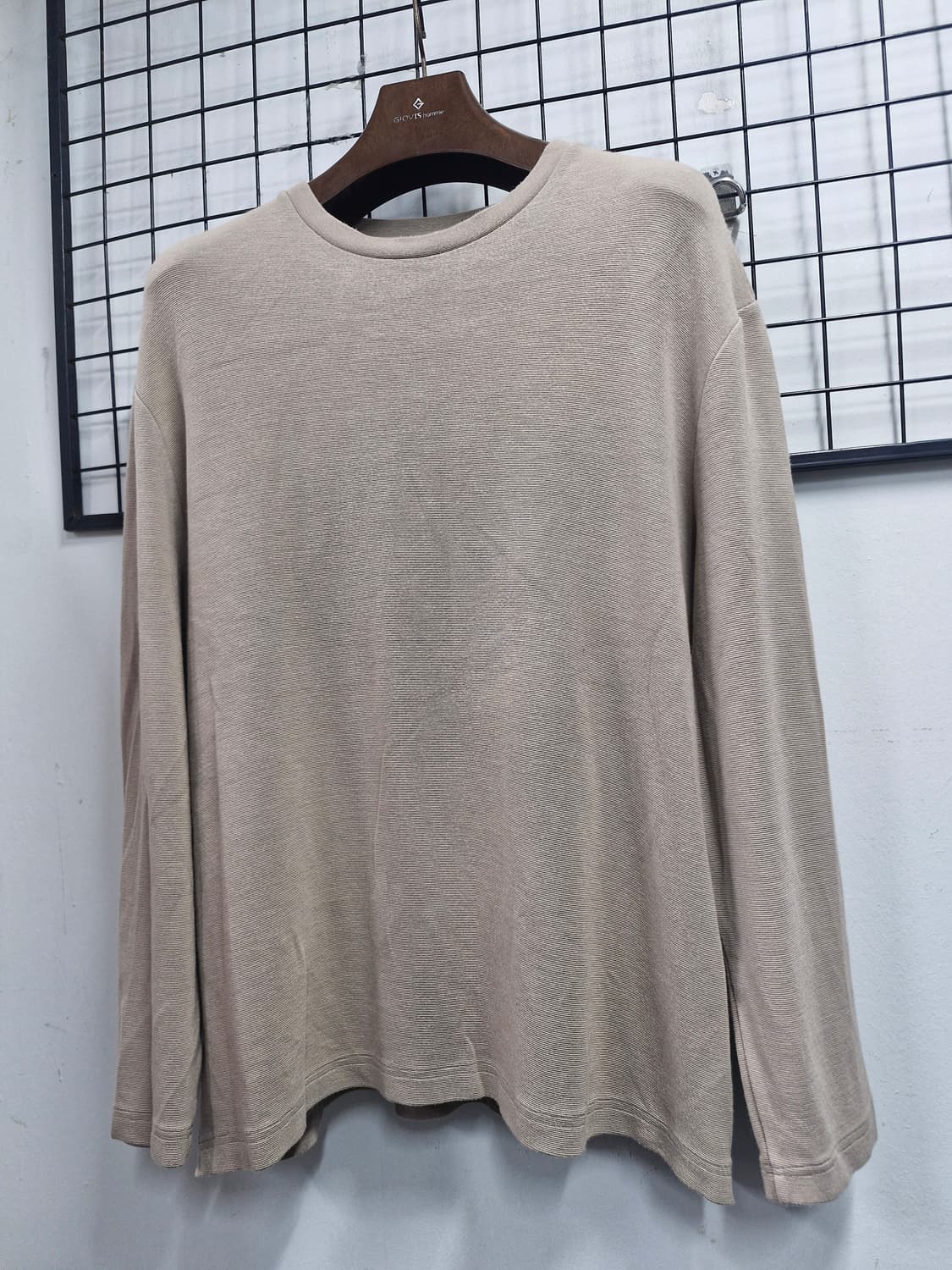 105XL 타임 남녀공용 베이지 레이온 니트. 상품이미지3