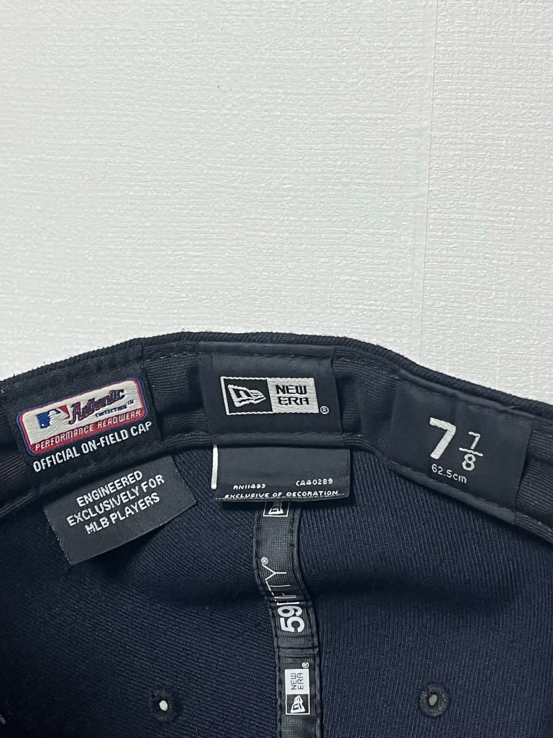 좀 많이 큰 뉴에라 뉴욕양키즈 볼캡 상품이미지7