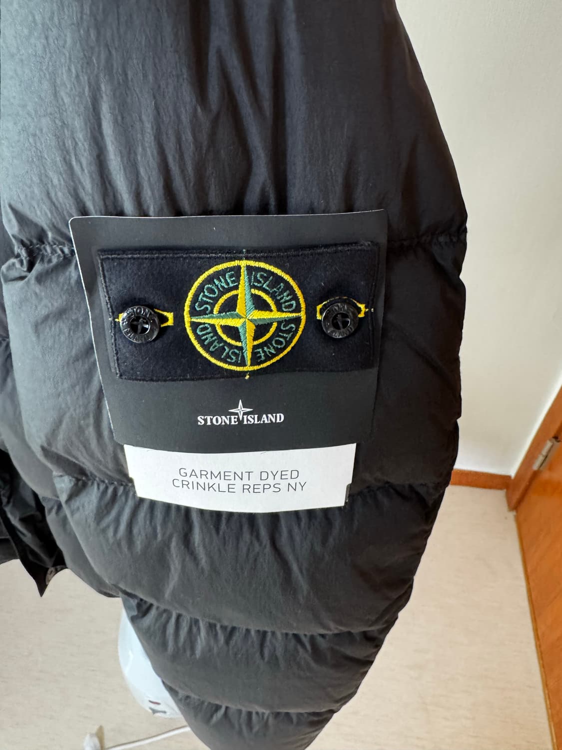 스톤아일랜드 25fw 4100010 크링클랩스 블랙 M 새상품 상품이미지3