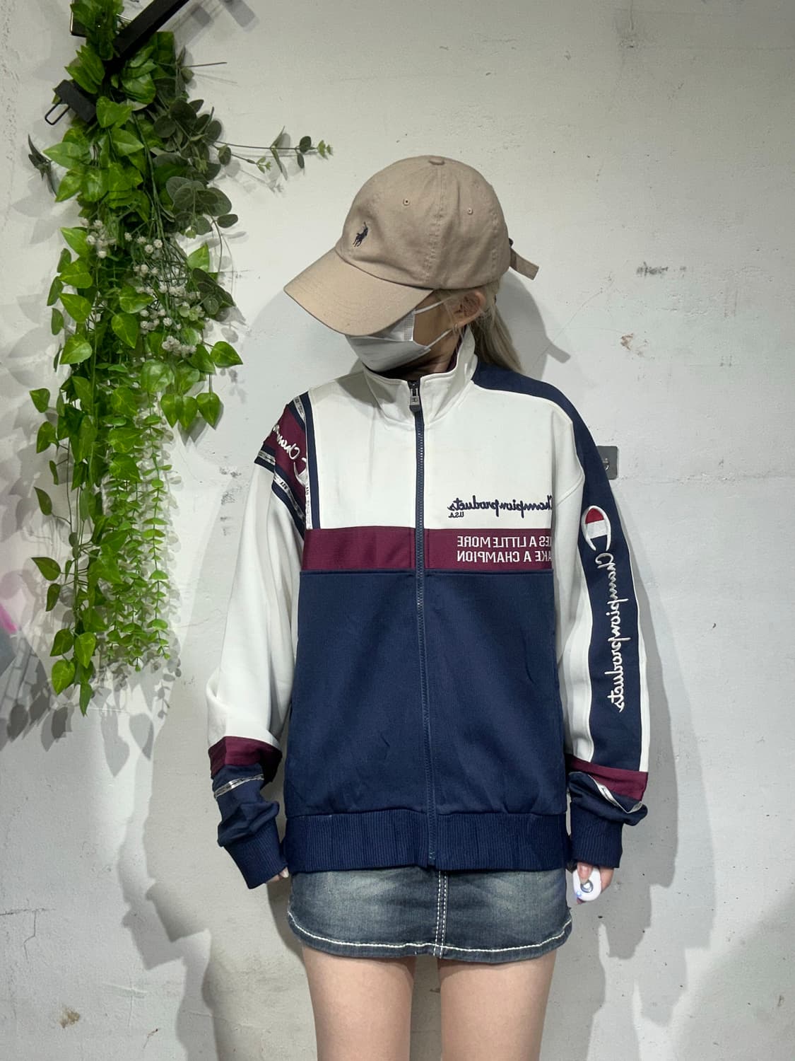 챔피온 화이트 네이비 오버핏 트랙탑 져지 상품이미지2