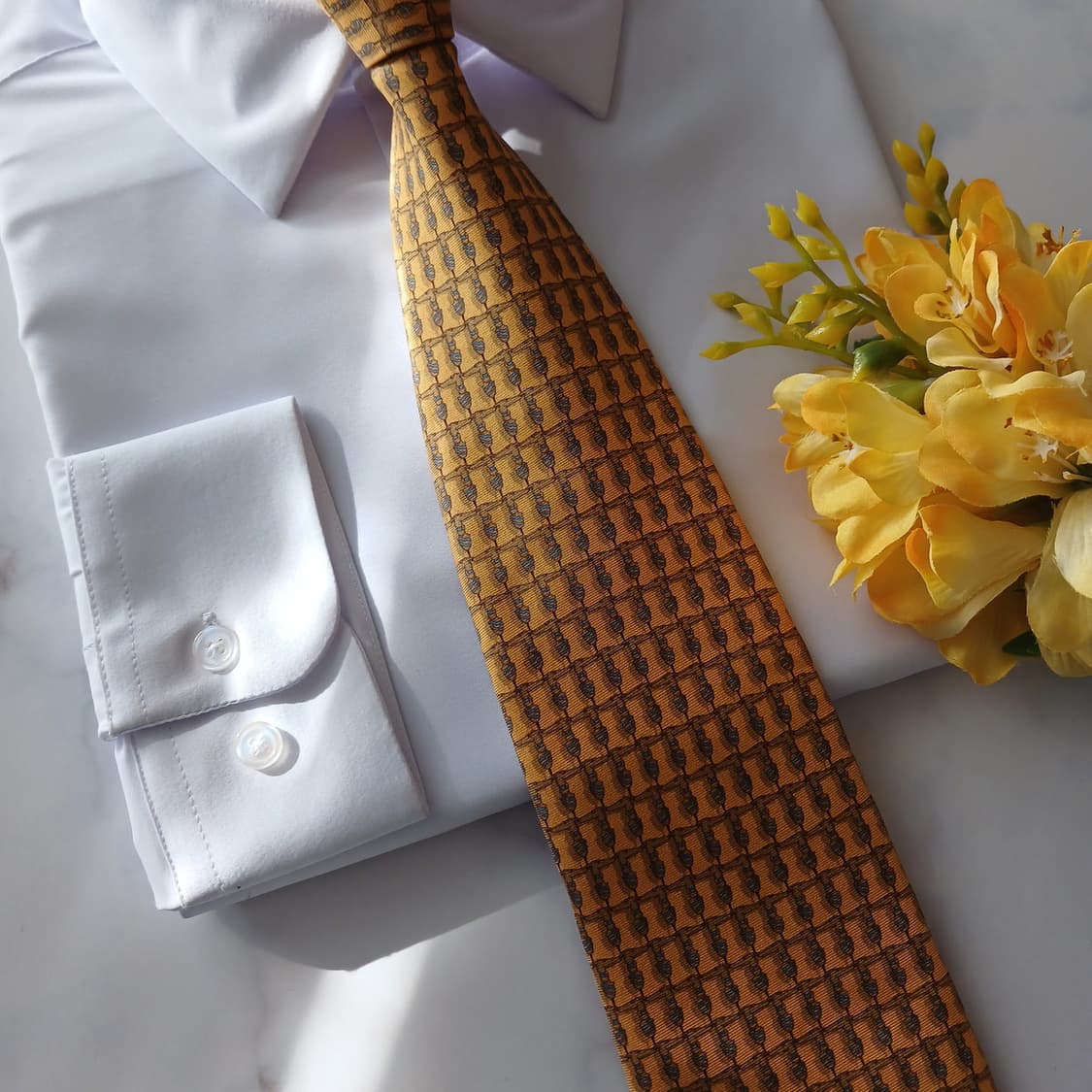 트루사르디 실크 그레이하운드 패턴 넥타이 9.3cm B등급 A18822
 상품이미지5