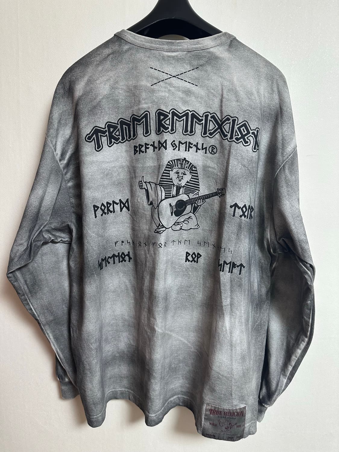 True Religion 루닉 로고 긴팔티셔츠 상품이미지1