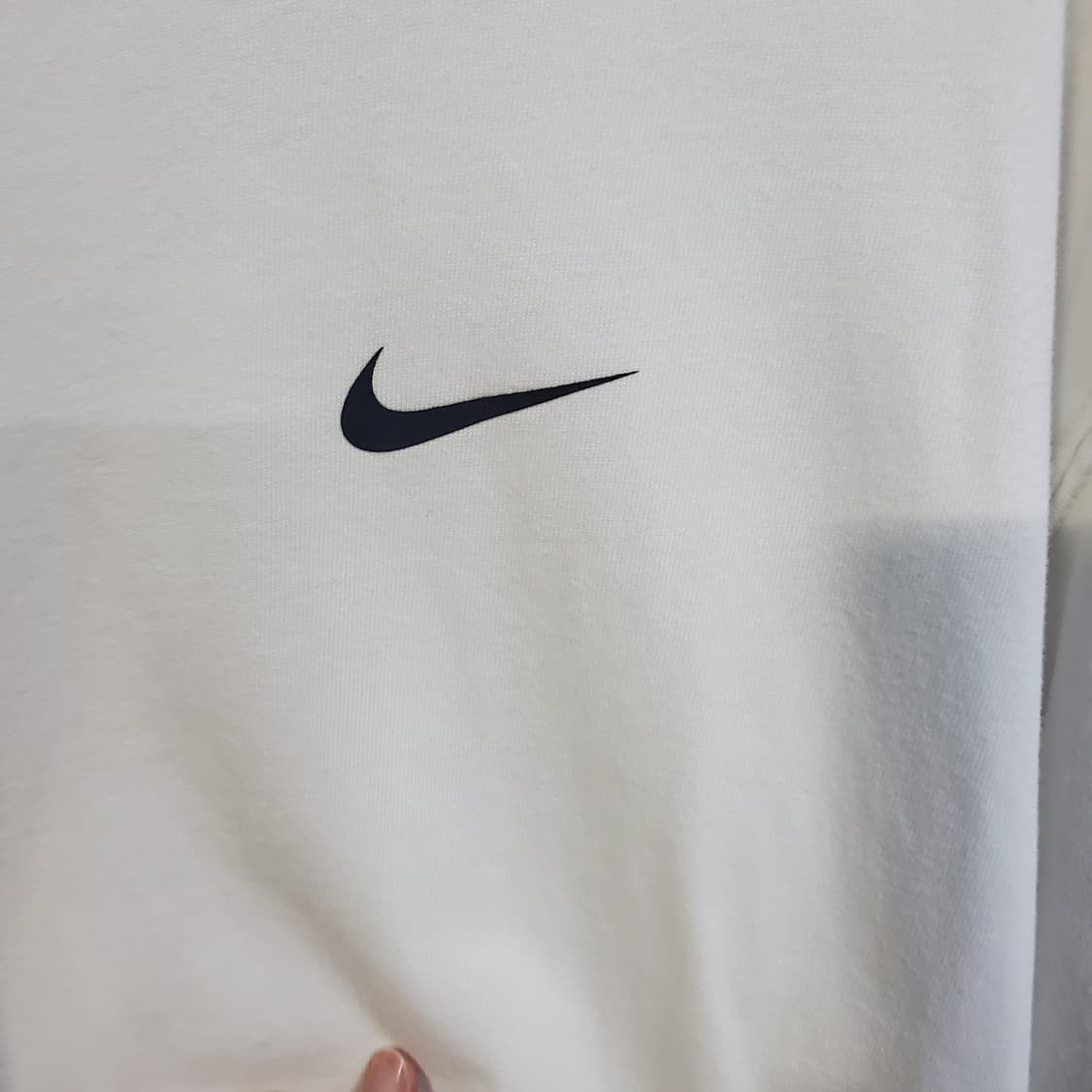 나이키 스우시 빽프린팅 라운드 반팔티  상품이미지3