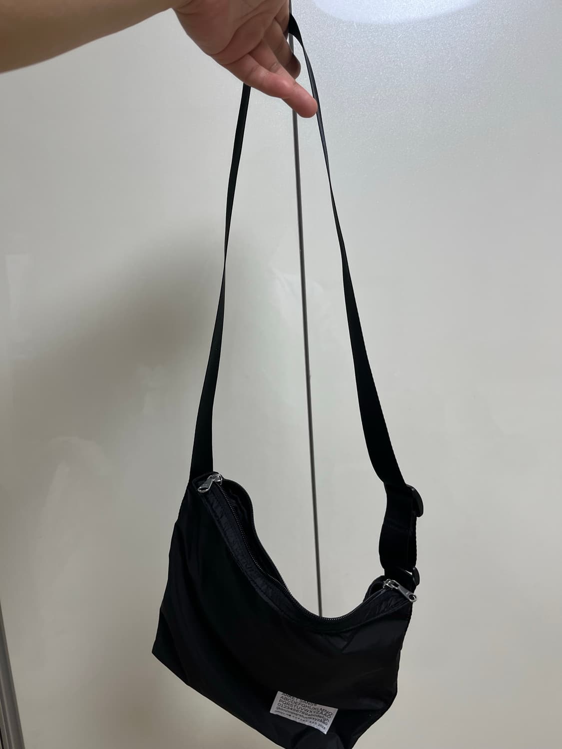 아르켓 메신저백 서울 팝업 상품이미지3