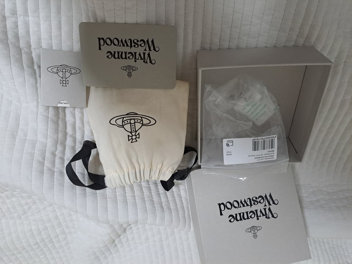 100%정품 배송비 포함! 나나 비비안웨스트우드 스케레톤 이어링 상품이미지3