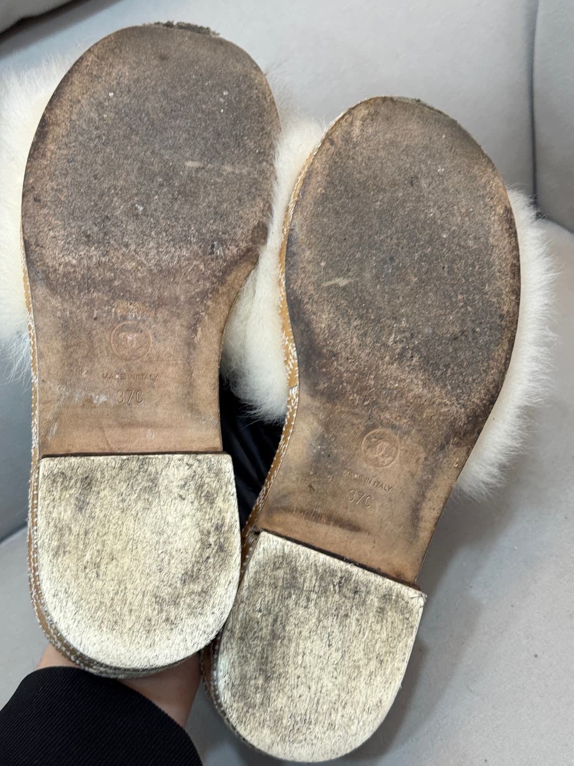 샤넬 퍼 시어링 뮬 슬리퍼 37사이즈 상품이미지5