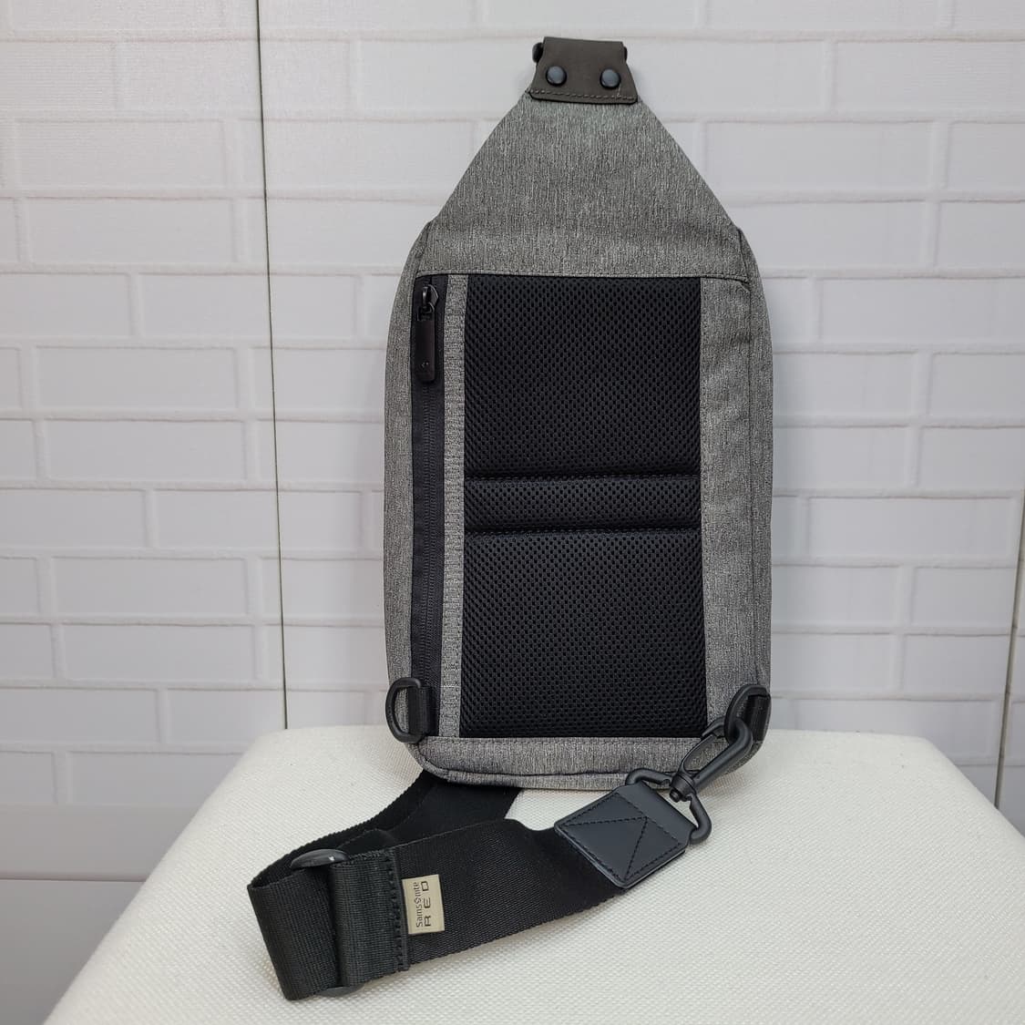 쌤소나이트 레드 카디이즈 슬링백 새상품급 상품이미지5