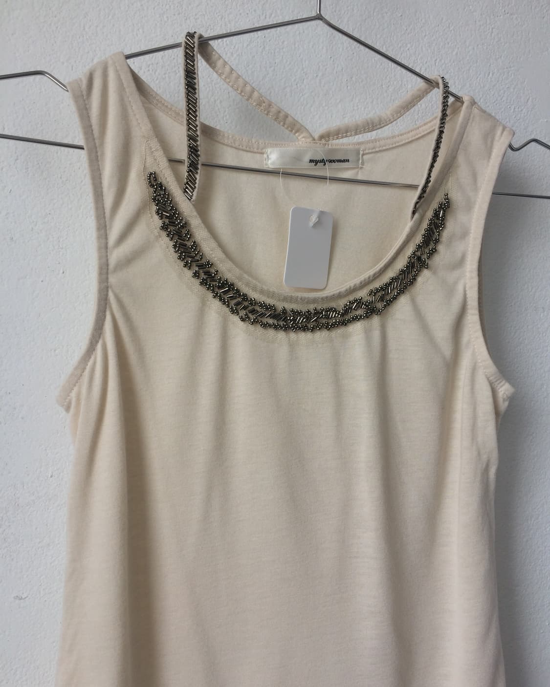 Beads point sleeveless 상품이미지3