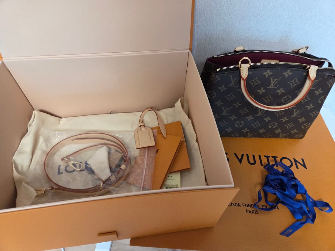 루이비통 쁘띠뜨팔레 상품이미지2