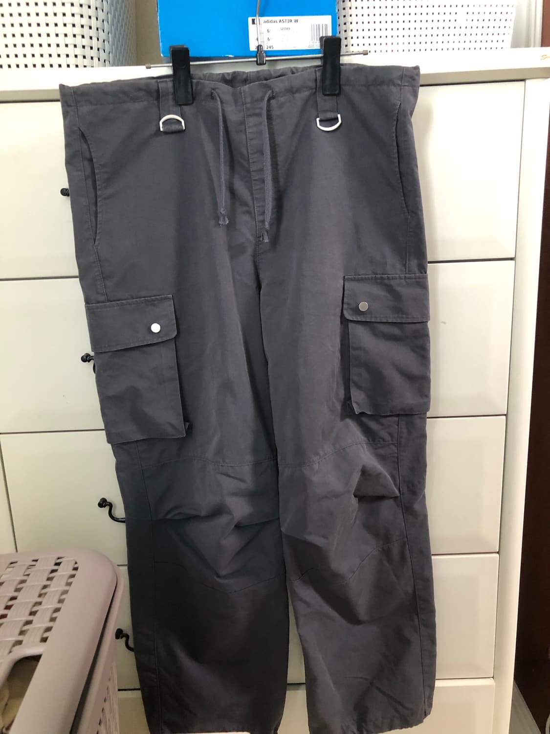 Utility flap button cargo Pants 차콜 블루 상품이미지1