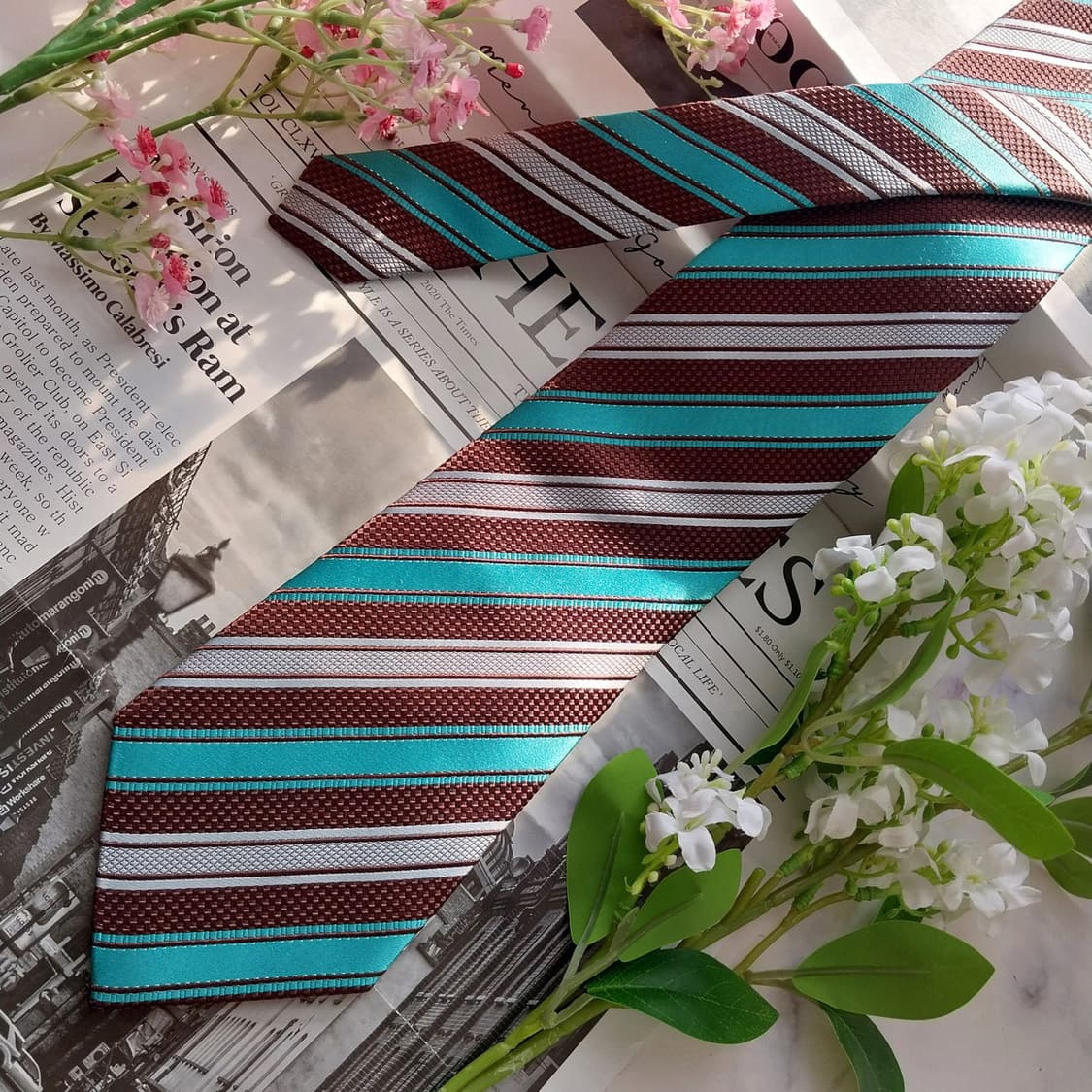 니나리치 실크 스트라이프 패턴 넥타이 9.4cm A+등급 K1960
 상품이미지3