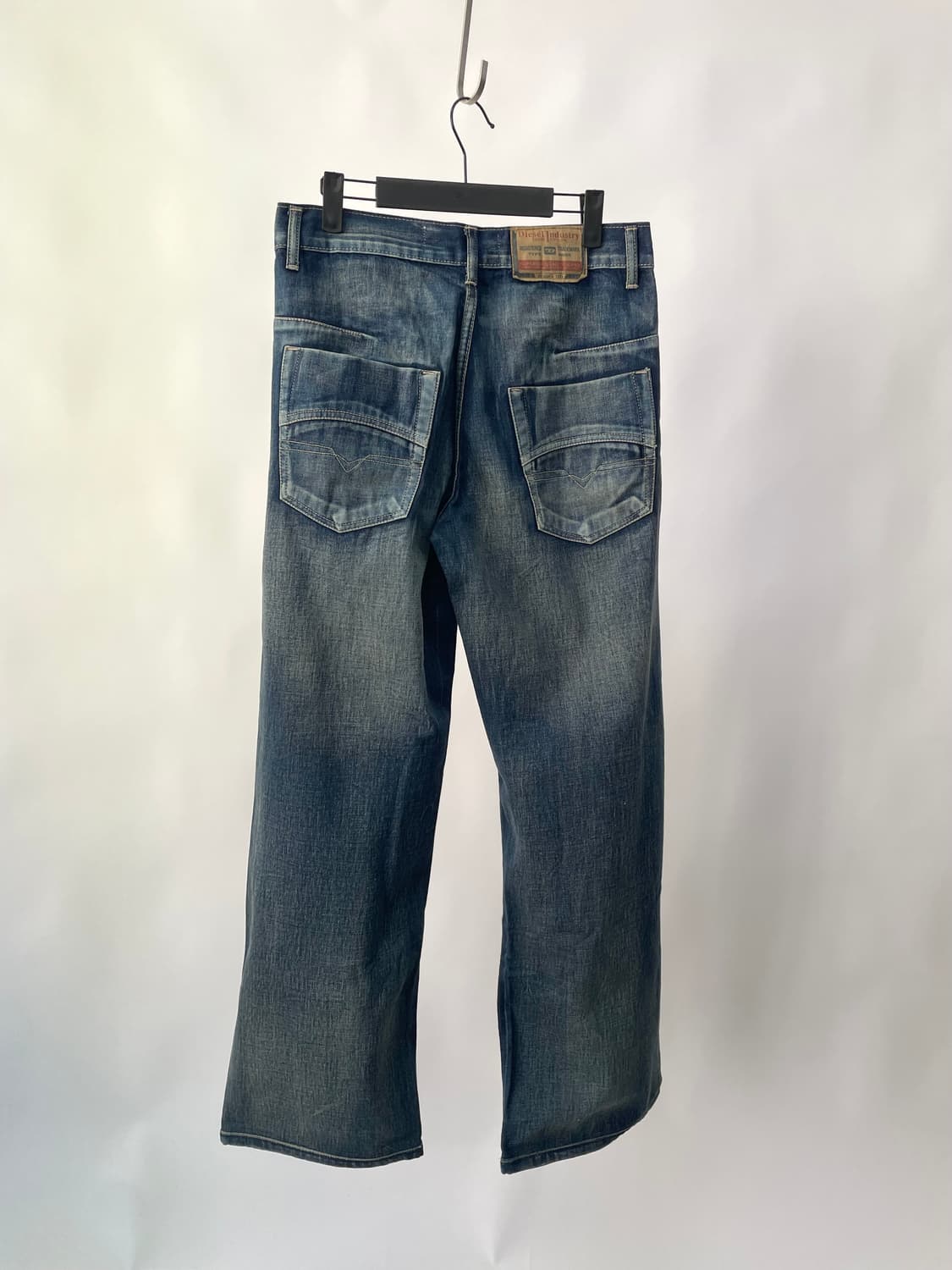 [31] 디젤 빈티지 레귤러핏 데님 팬츠 상품이미지2