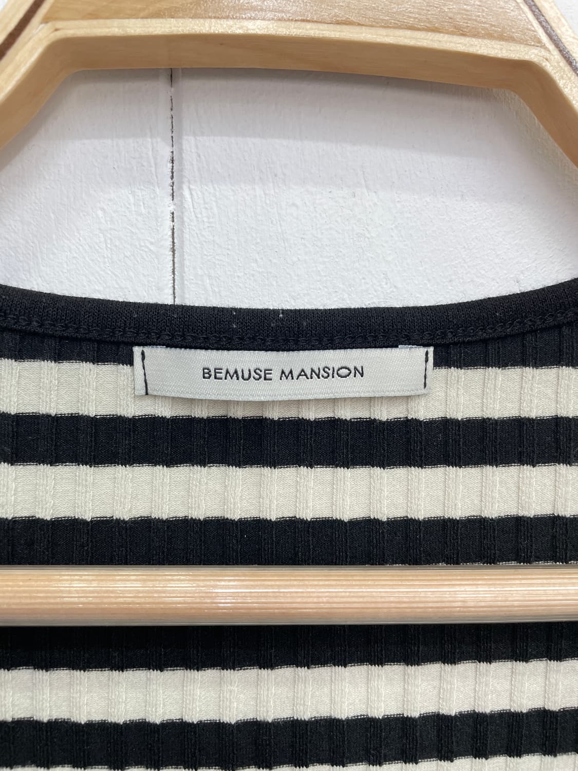 비뮤즈맨션 스퀘어넥 스트라이프 퍼프 티셔츠 상품이미지7