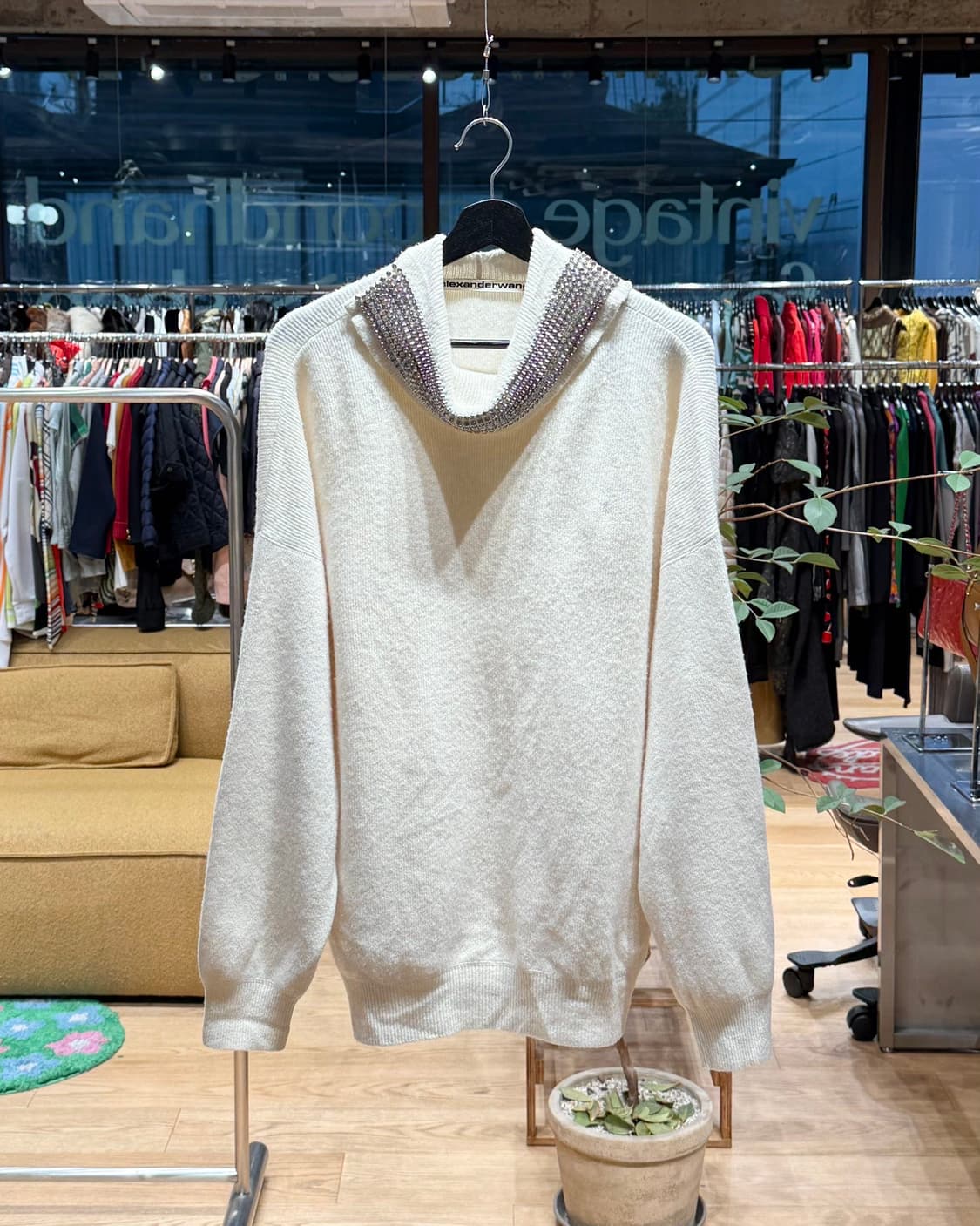 알렉산더왕 아이보리 큐빅 울 터틀넥 니트 상품이미지1