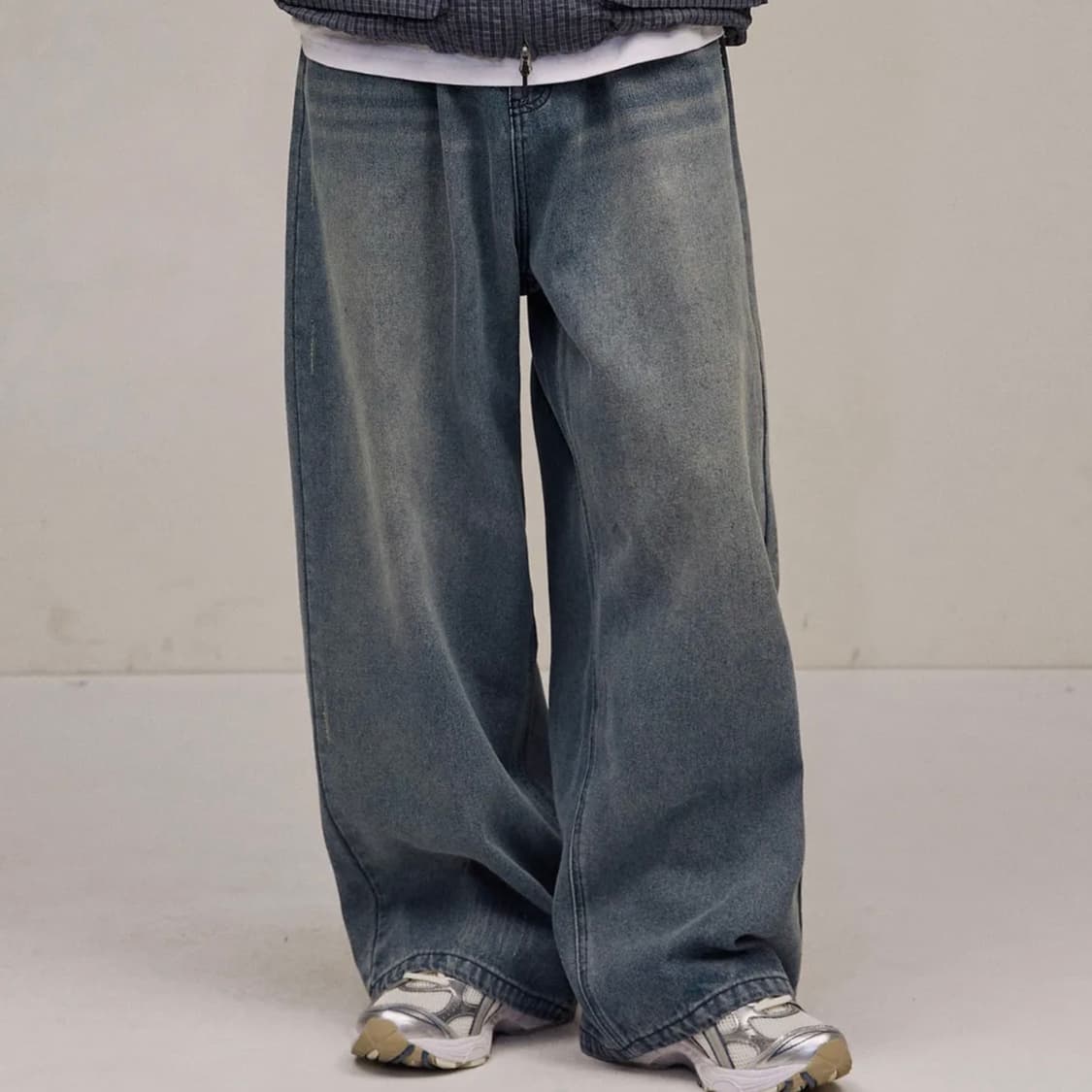 필루미네이트 데미지 워시드 데님 팬츠-미디엄 블루 XS 상품이미지1