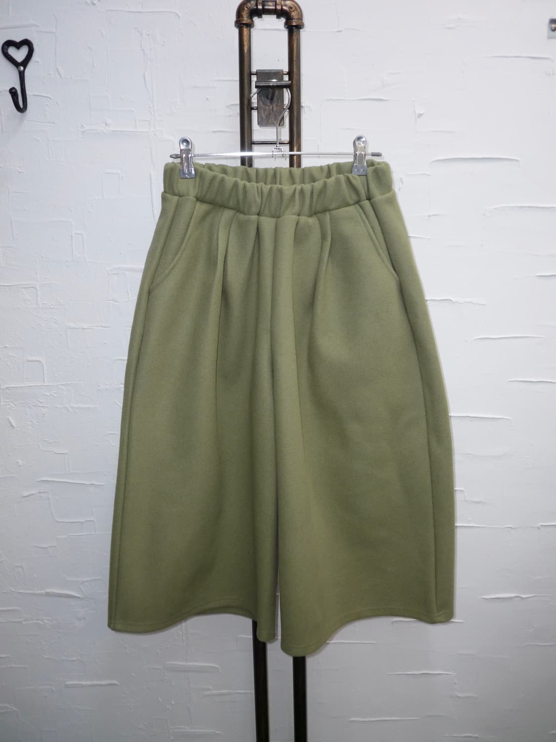 pea green pants 상품이미지6