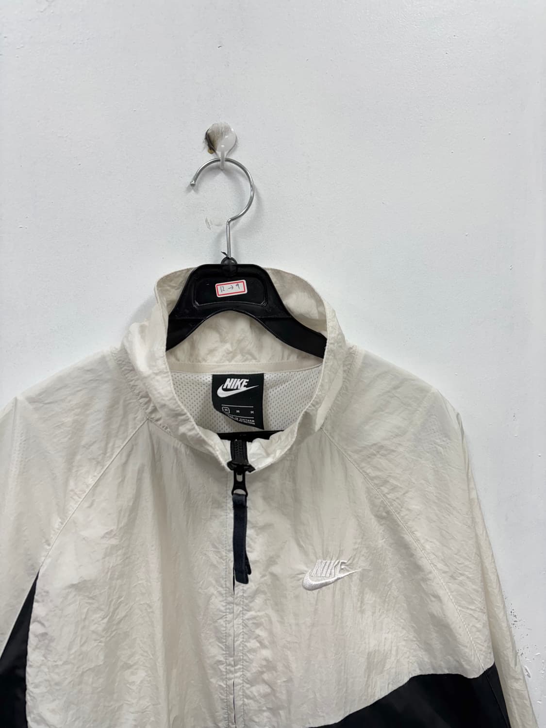 나이키 스우시 바람막이 상품이미지3