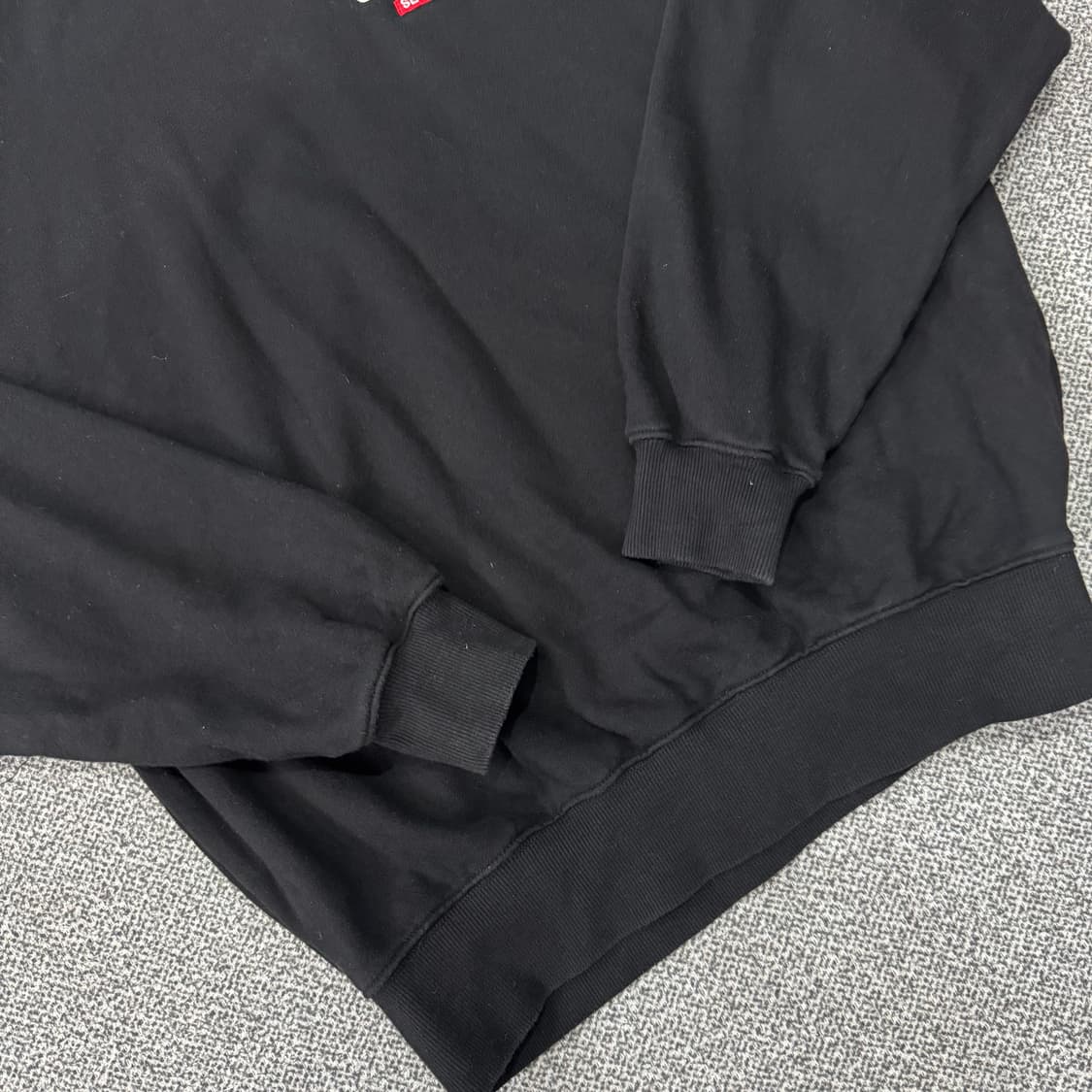 오아이오아이 시그니처로고 맨투맨 상품이미지3