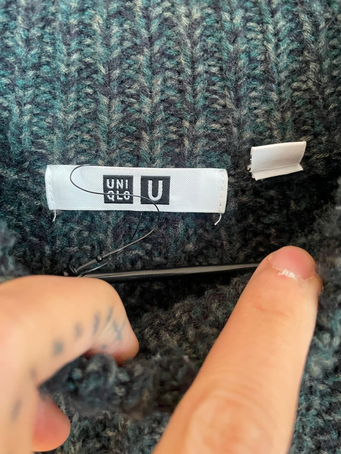 유니클로 그런지 그린 니트 상품이미지1