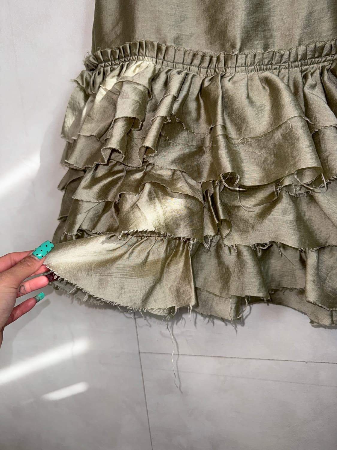 Khaki satin grunge ruffle cancan skirt 상품이미지3