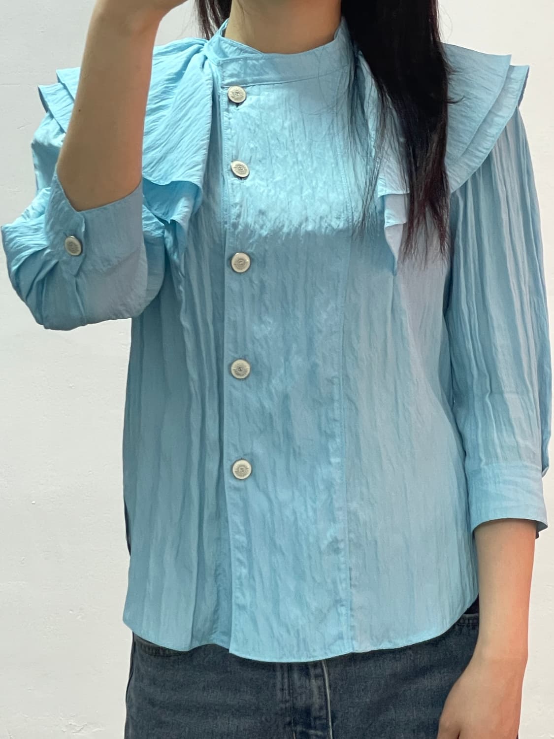 오브제 아카이브 프릴 블라우스 상품이미지1