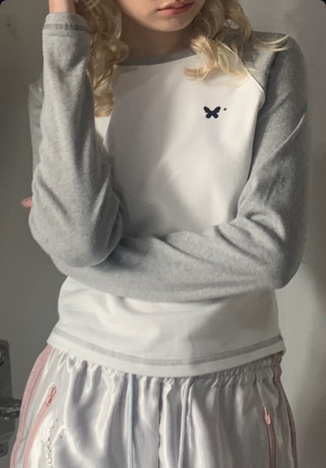 나비버스 레글런 티셔츠 화이트 상품이미지4