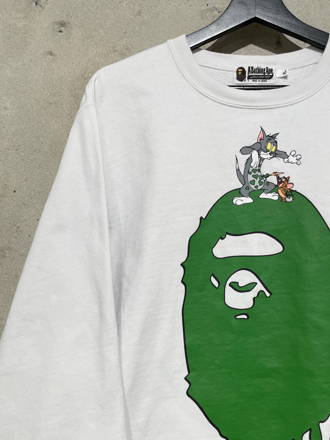 베이프 x 톰과 제리 화이트 페인팅 스웻 셔츠 상품이미지2