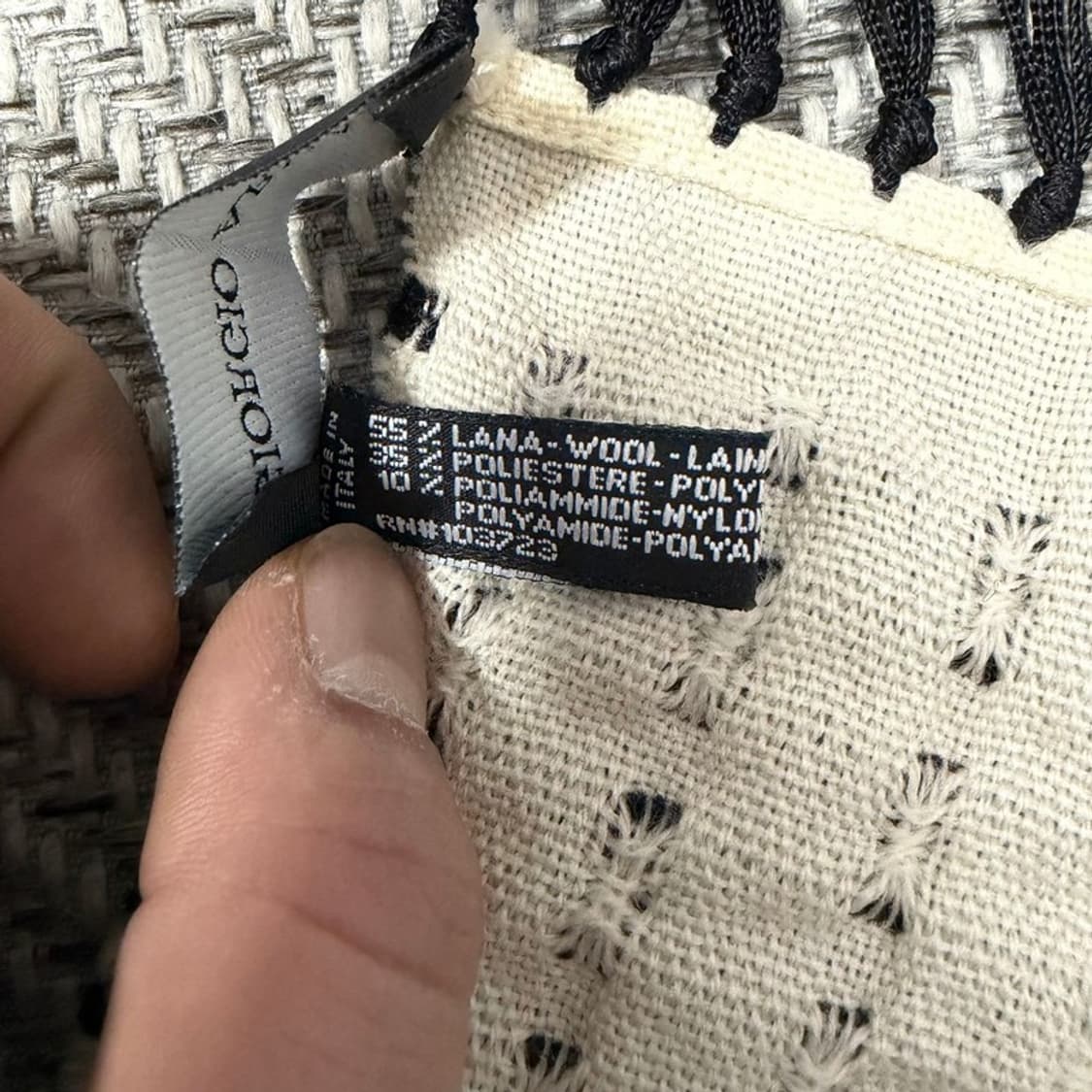 조르지오 아르마니 울 블렌디드 니트 머플러 v1545 상품이미지4