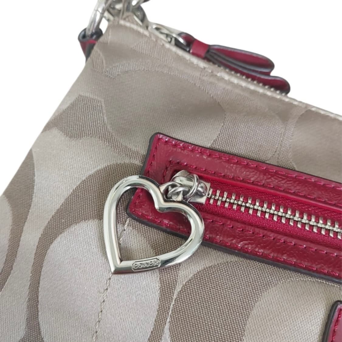 COACH 코치 데이지 새틴 하트로고 미니백 y2k 2000s 하이틴 상품이미지5