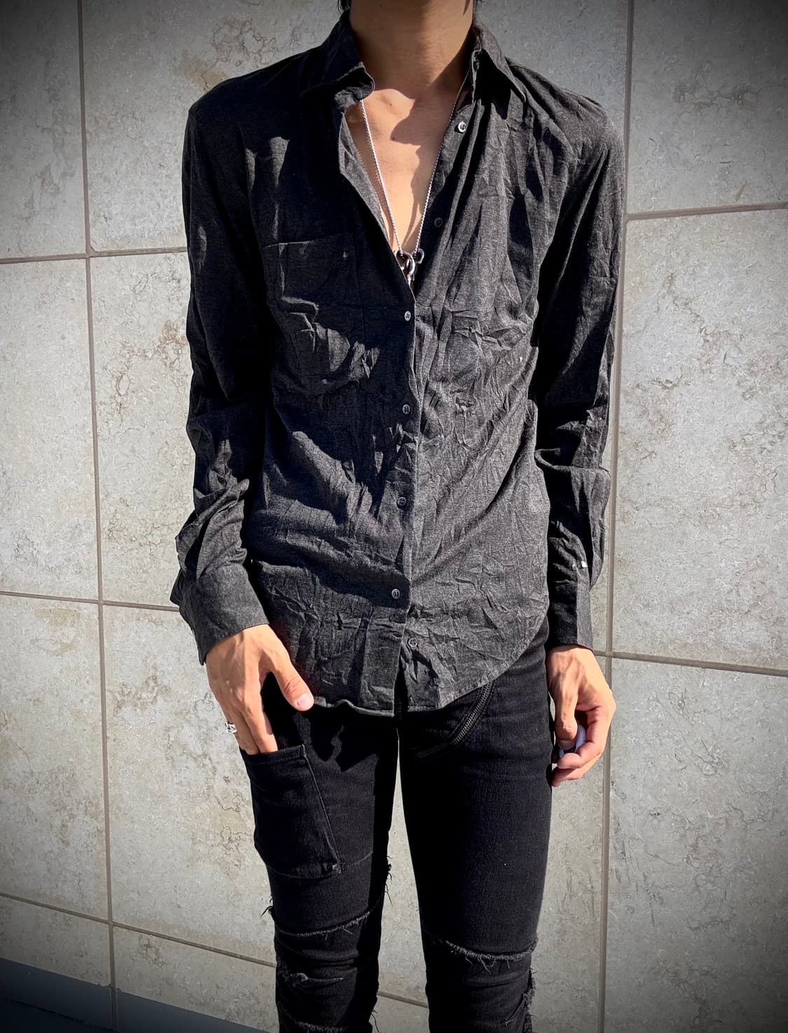 “Samsonitr” V-Kei Charcoal Shirts 상품이미지1