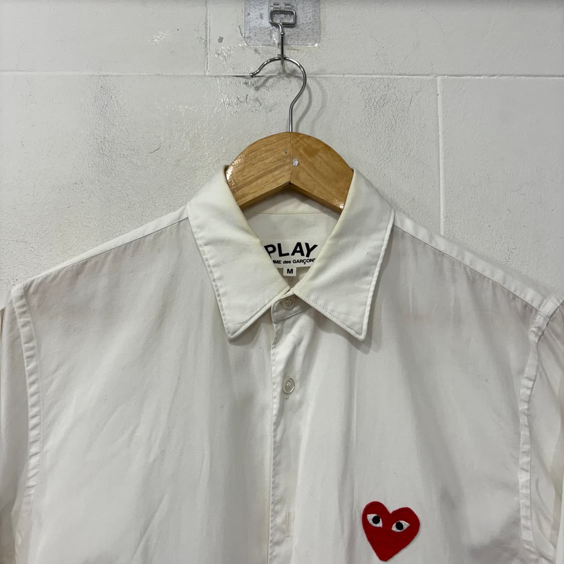 꼼데가르송 레드와펜 셔츠 상품이미지2