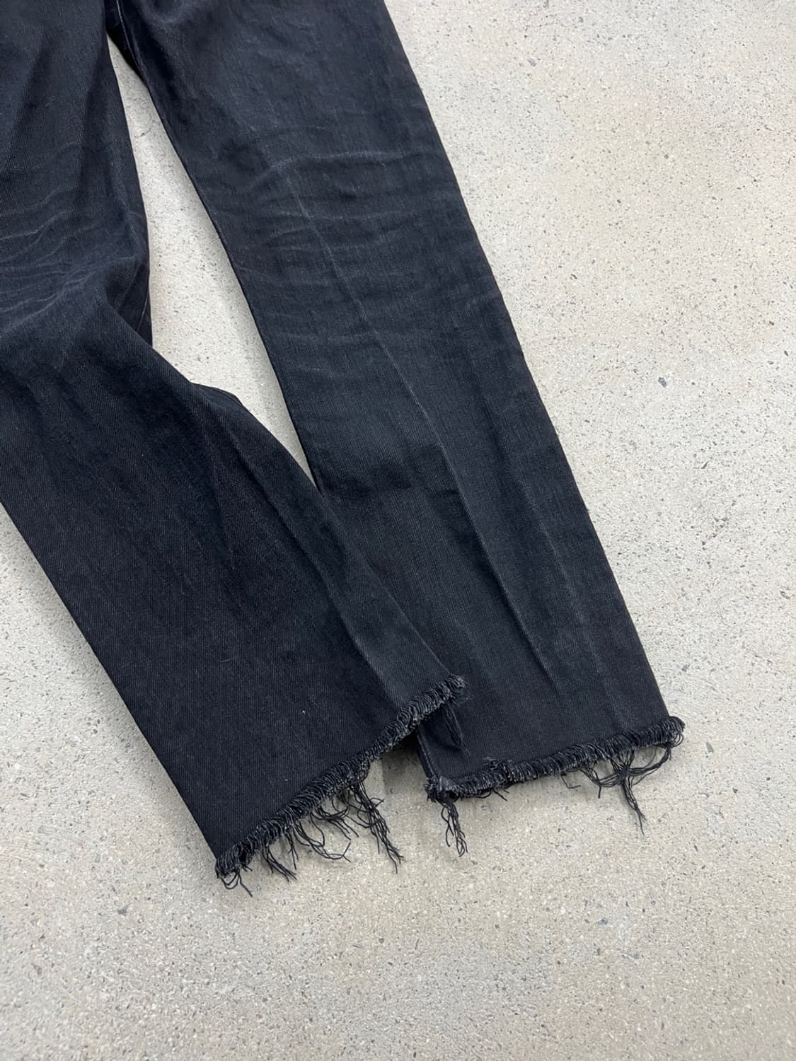 생로랑 16SS D02 블랙 데님 스키니진 상품이미지10