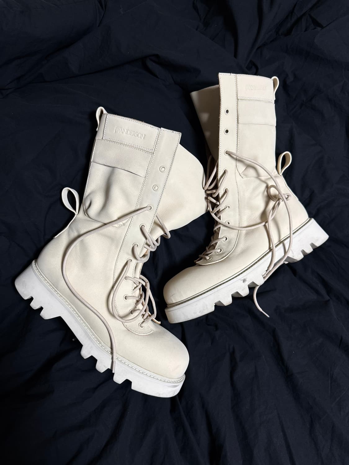 [43] jw anderson 컴뱃 부츠 쇼피스 상품이미지1