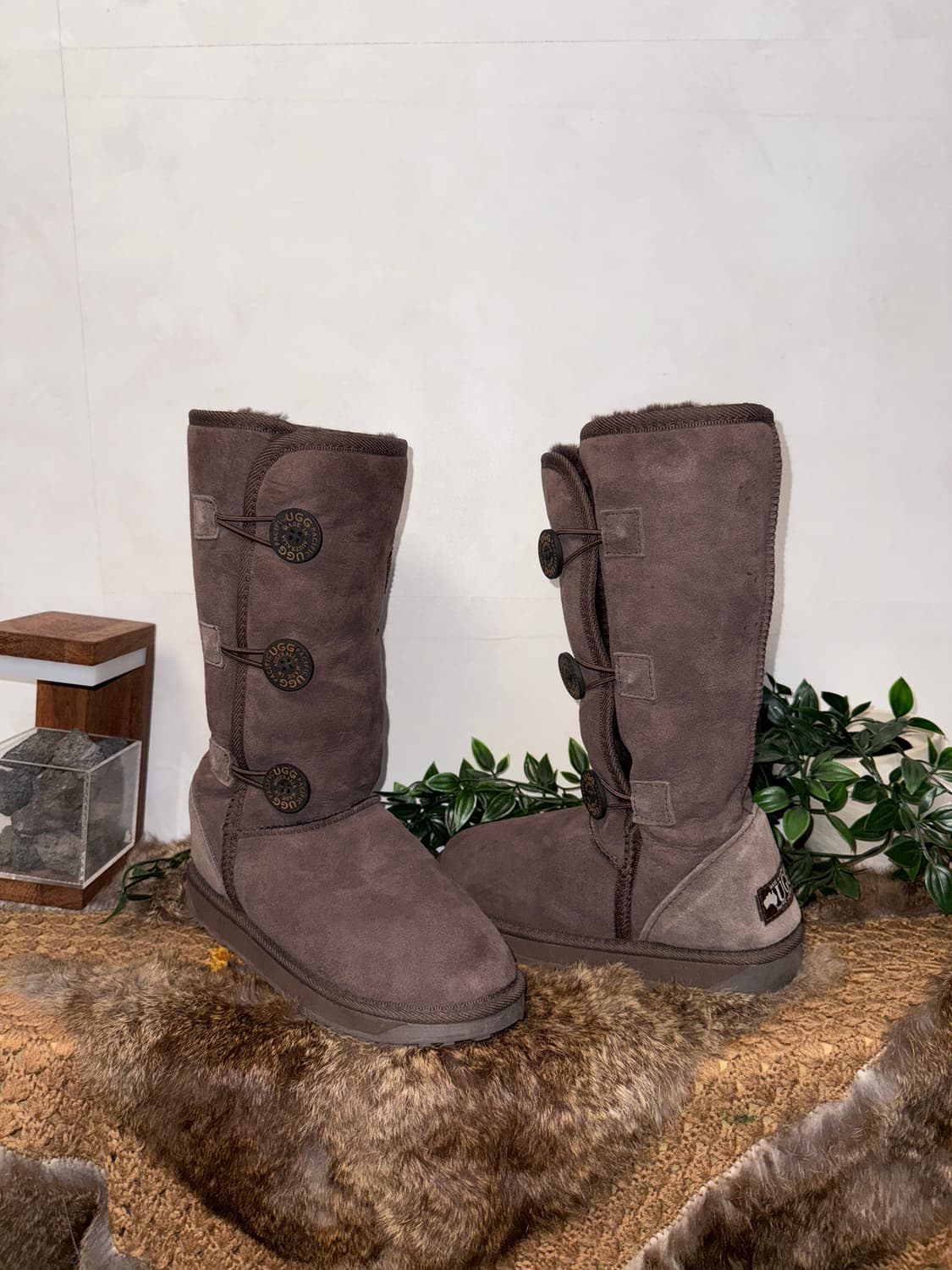 UGG bailey button triplet boots  상품이미지1