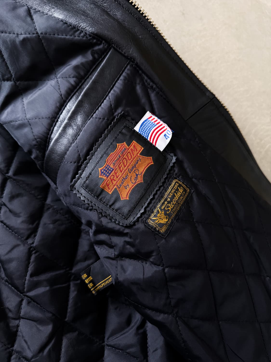 Freedom Cowhide Leather Jacket 상품이미지8