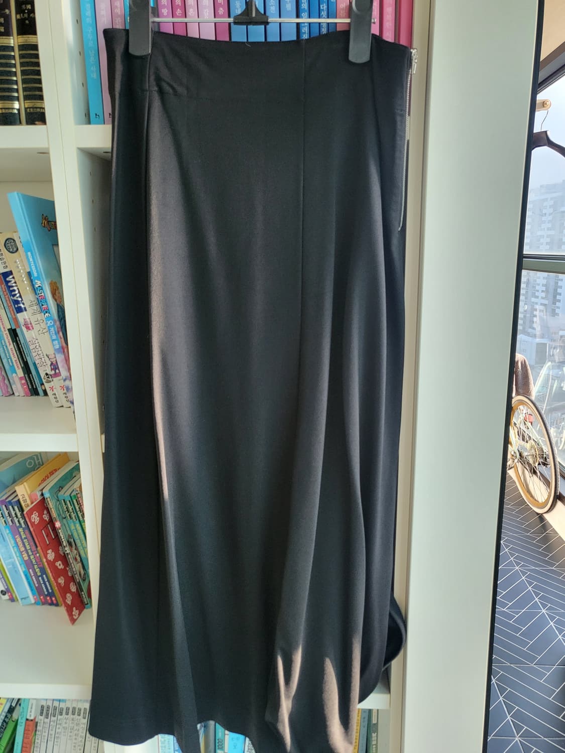 르메르 트위스트 스커트 상품이미지1