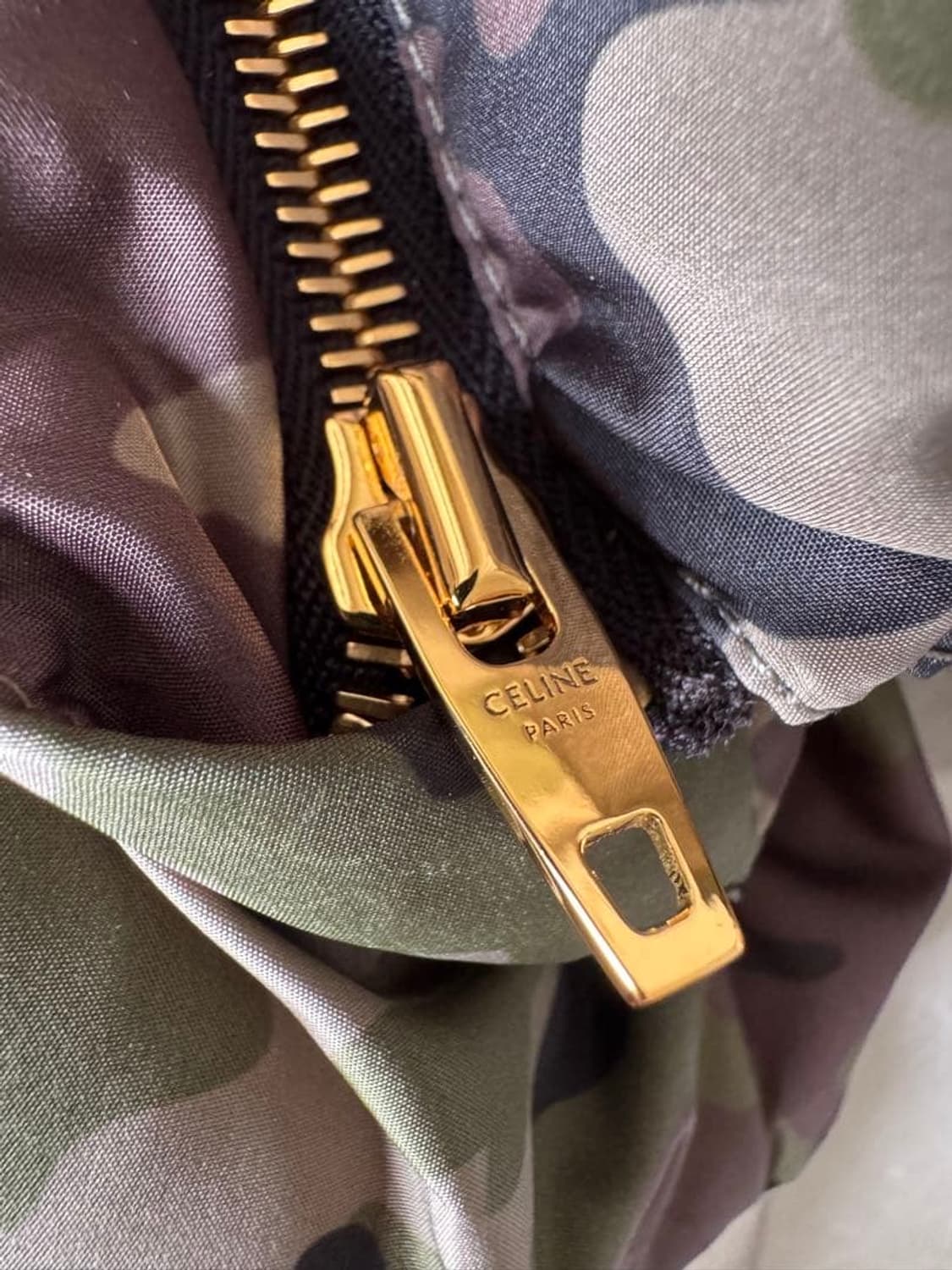 [산다라박님 착용] 셀린느 22AW 카모플라쥬 패딩 상품이미지7