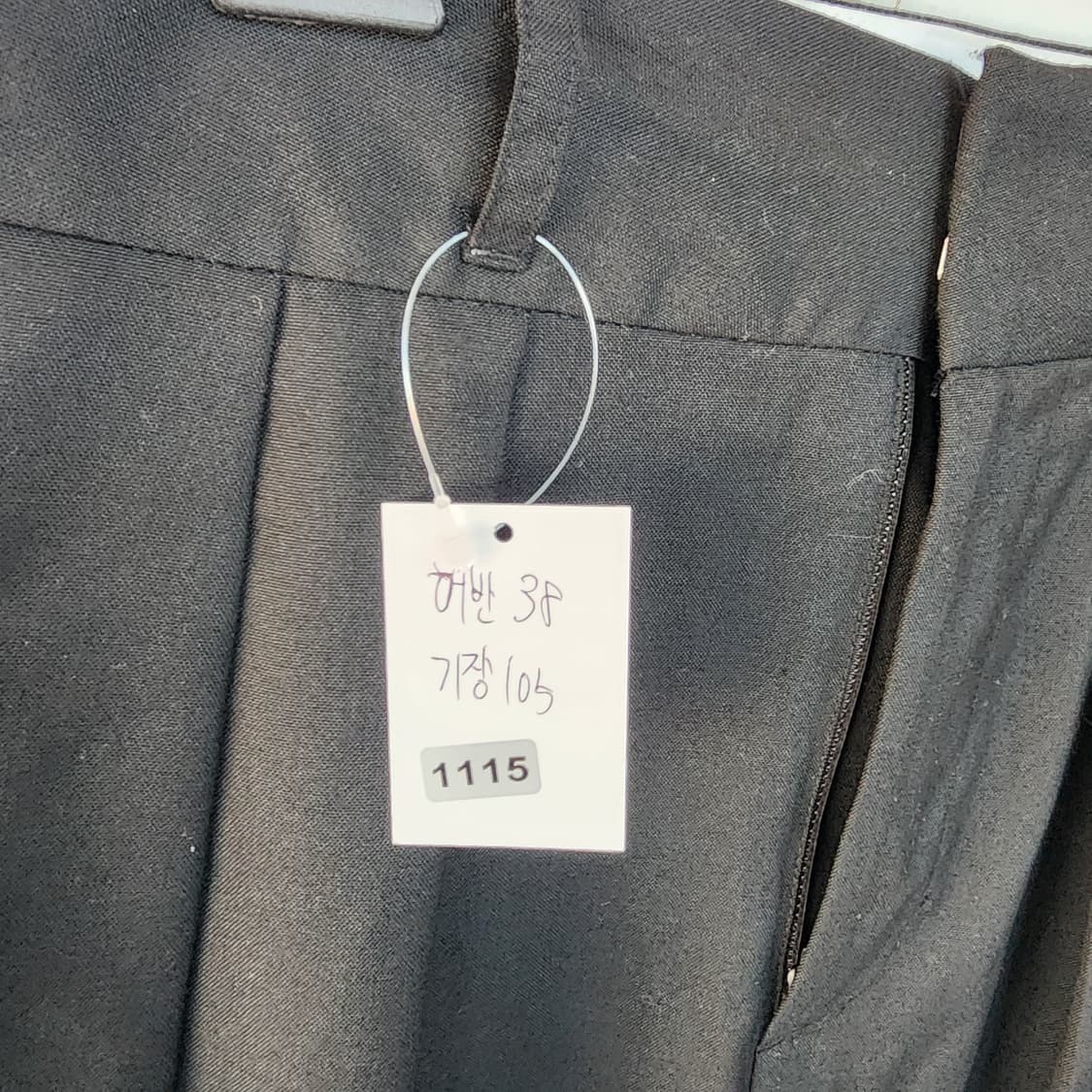 스튜디오 톰보이 검정색 플리츠 와이드 팬츠 상품이미지9