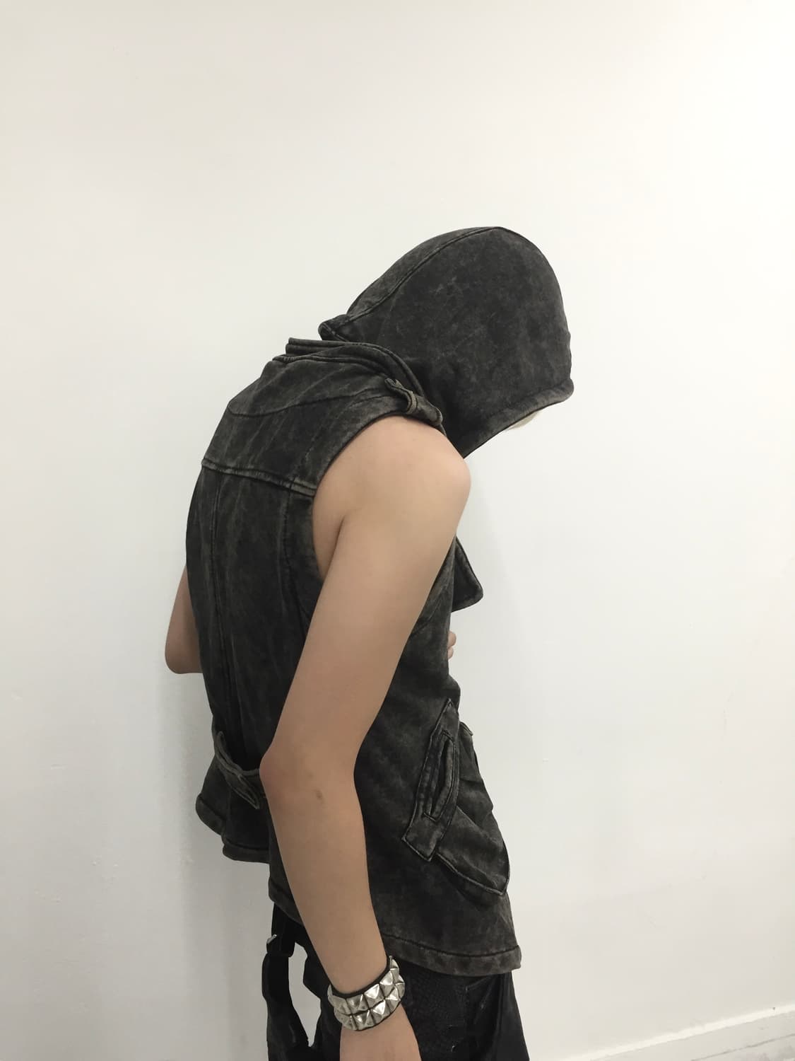 Big hood dusty charcoal cargo sleeveless 상품이미지1