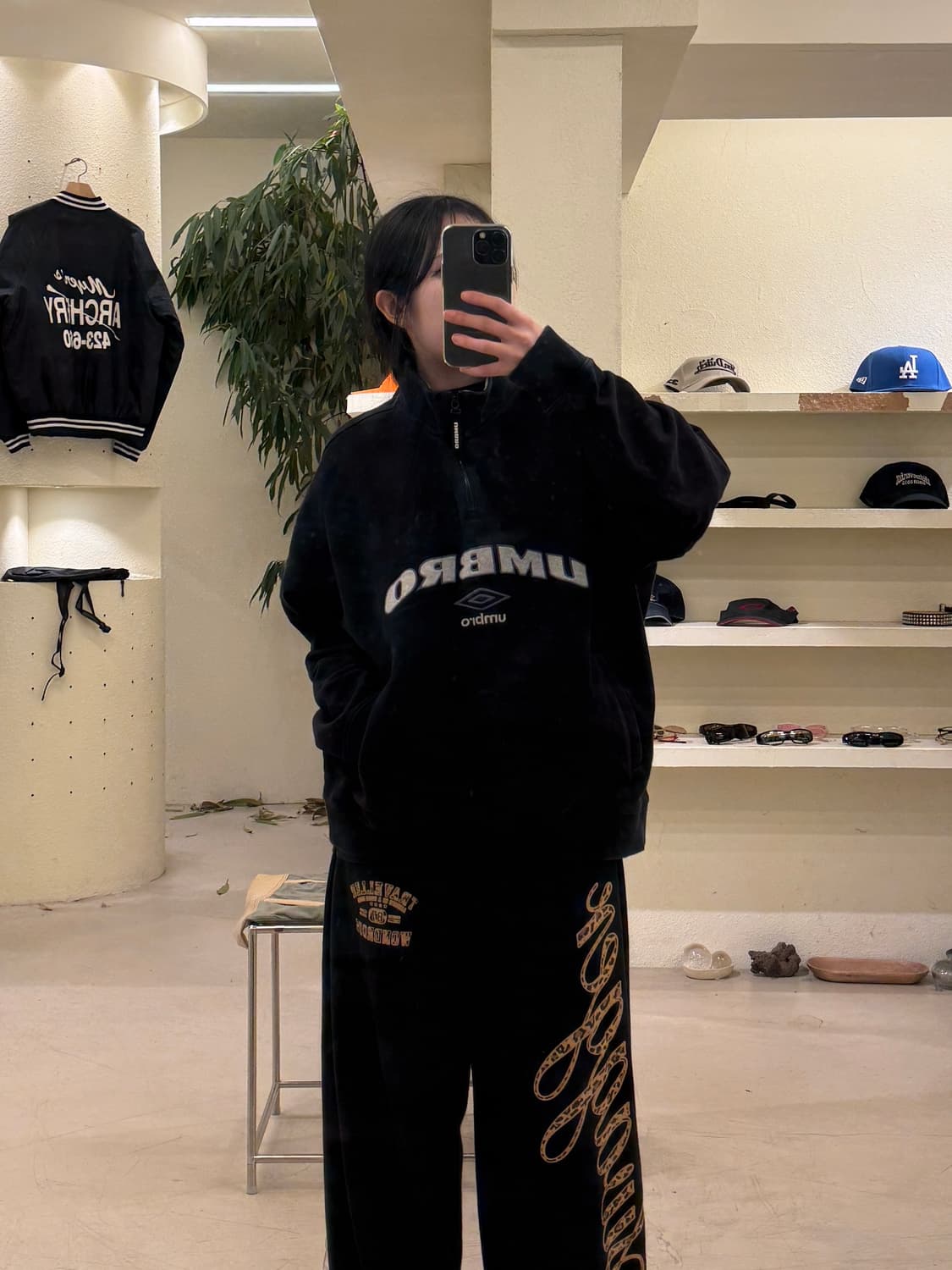 엄브로 빅로고 풀오버 하프집업 스웻 셔츠 U305 상품이미지1