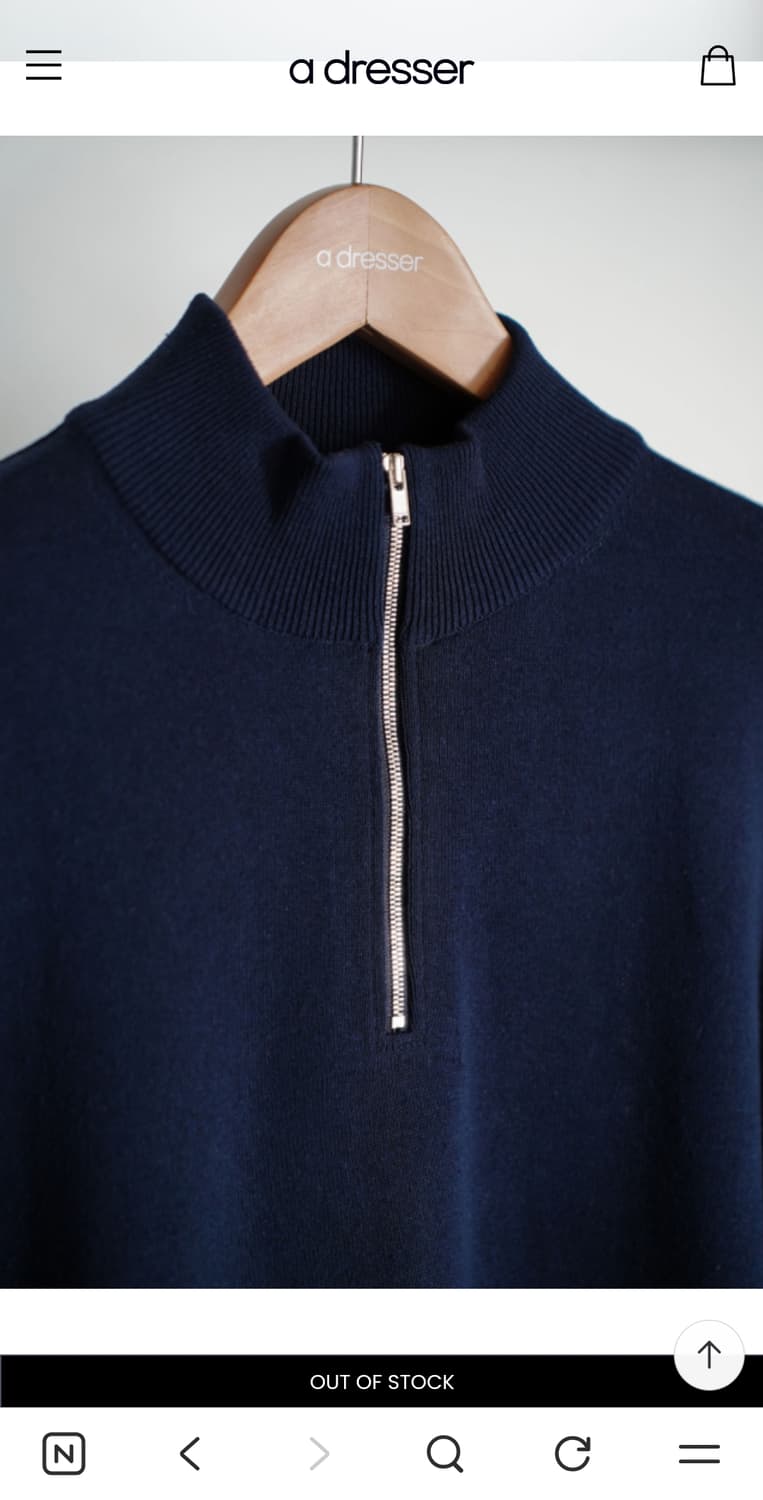 헤릴 26ss 실크 집업 스웨터 네이비 2사이즈 상품이미지2