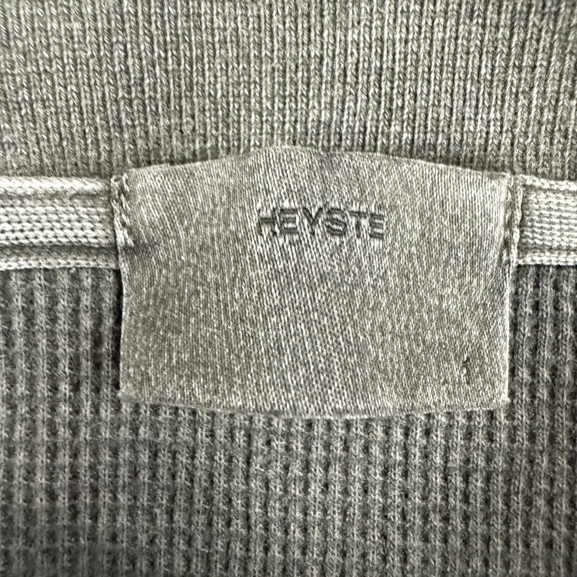 (1)헤이스트 HEYSTE 와플 카라 반팔티셔츠(차콜) 상품이미지2