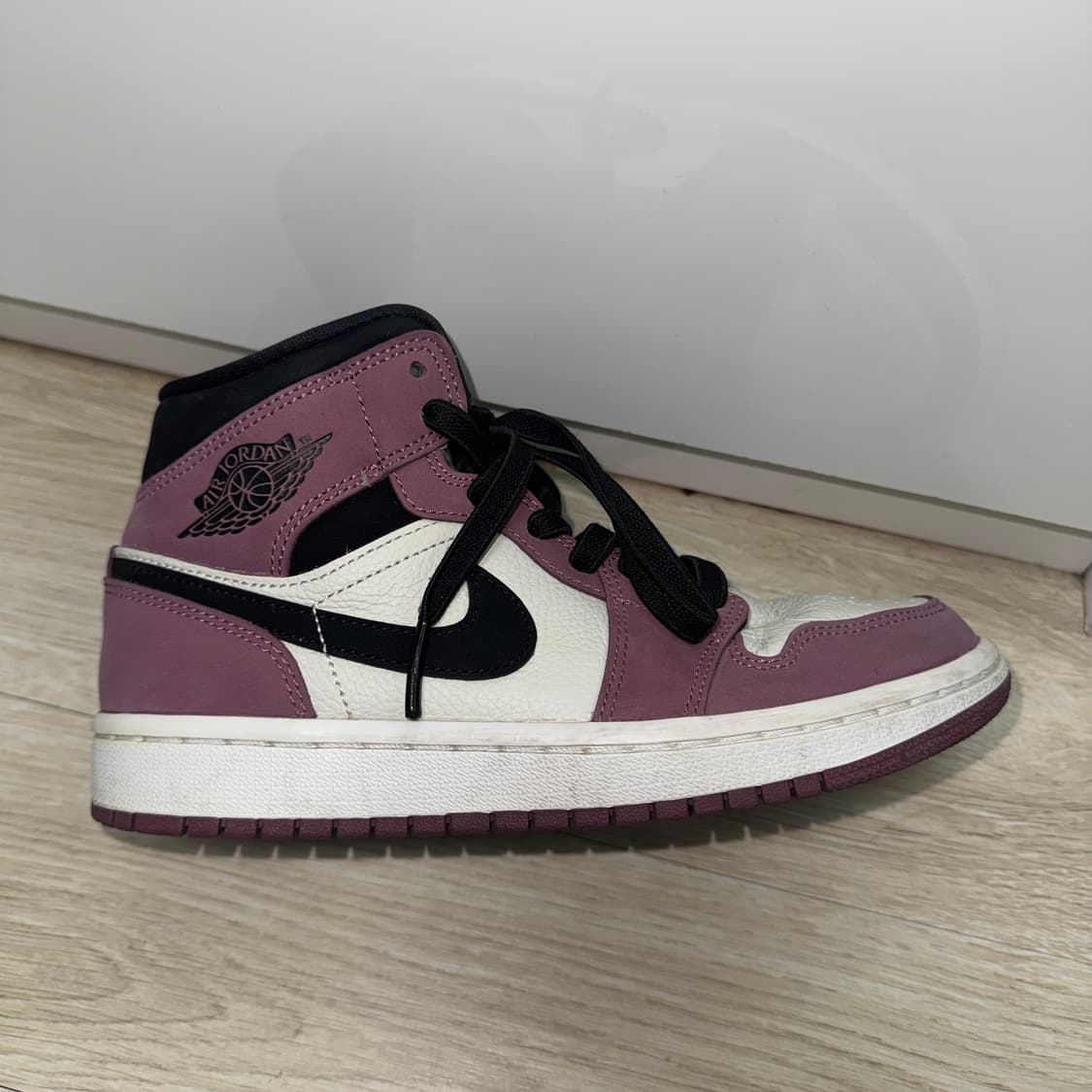 나이키 조던1 미드 라이트 멀베리 W 225 상품이미지6