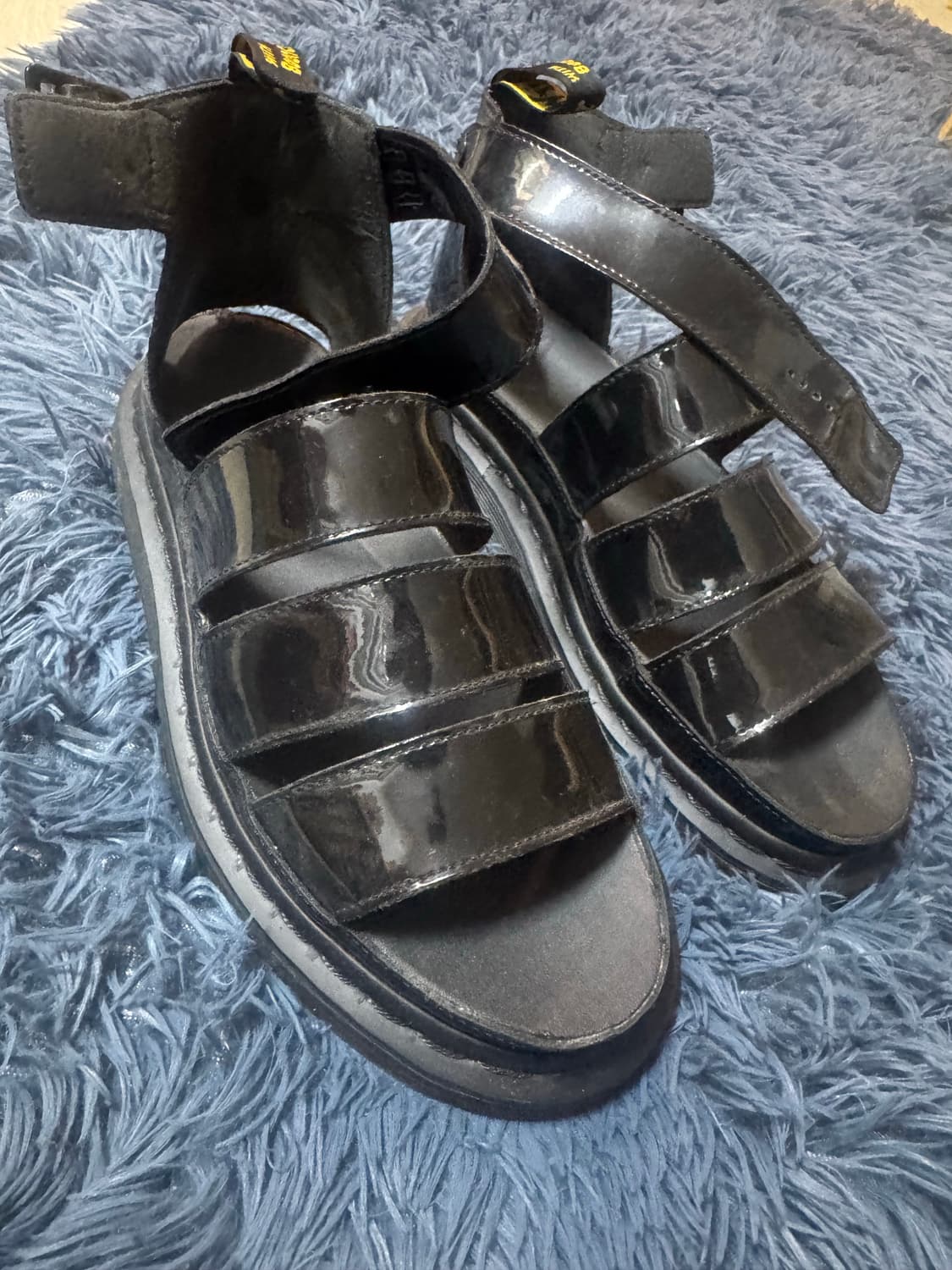 닥터마틴 샌들 상품이미지1