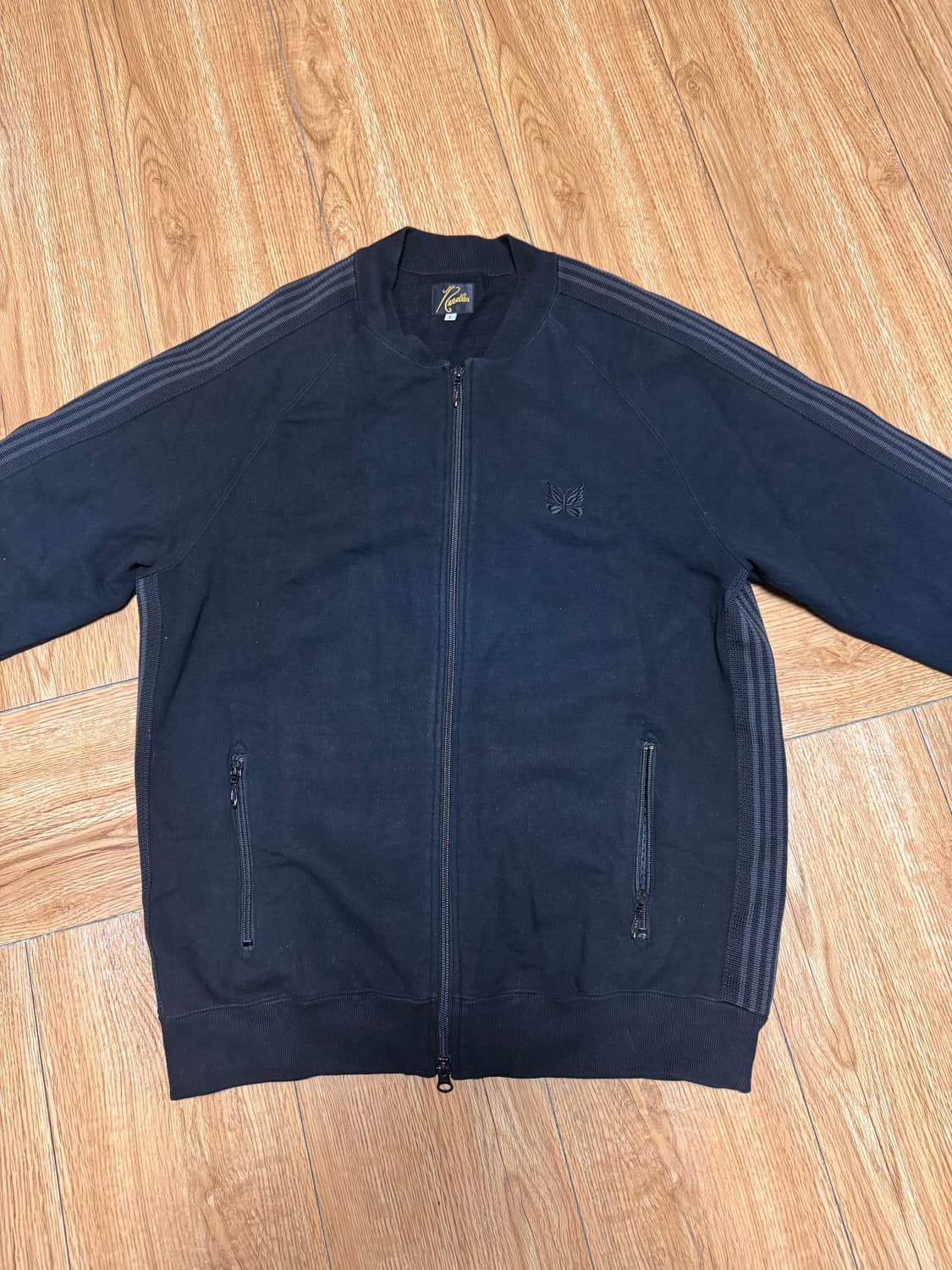 니들스 스튜디오스 트랙 자켓 상품이미지1