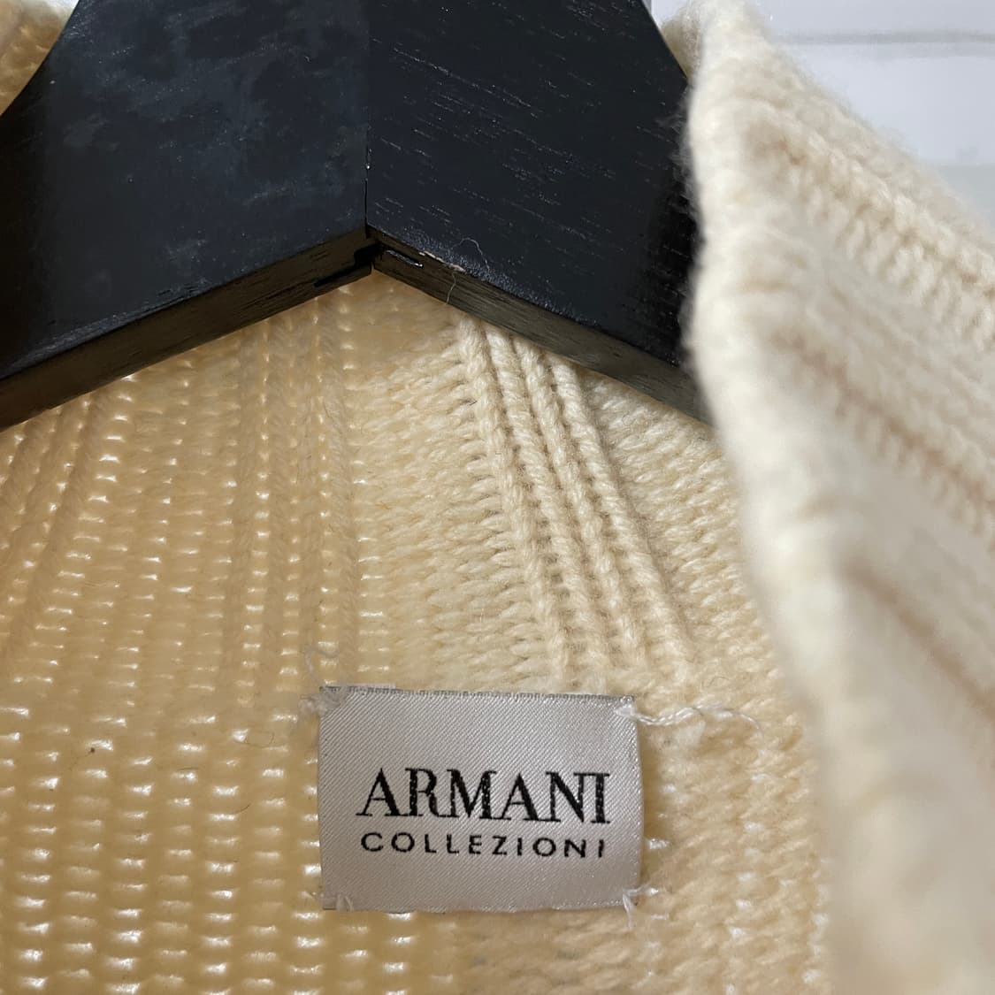 알마니 꼴레지오니 니트 자켓 - 상품이미지4
