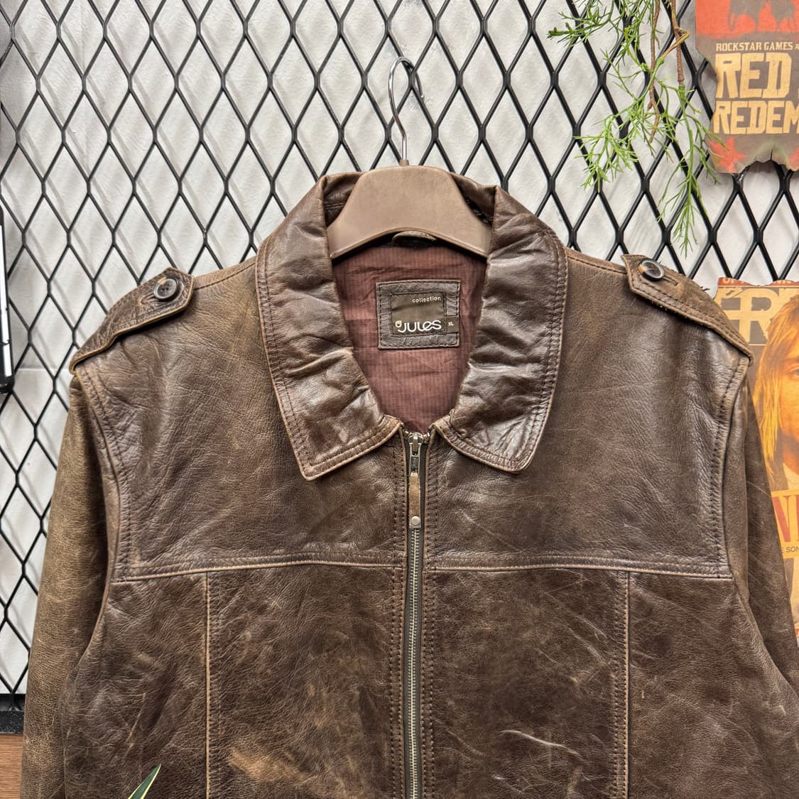 JULES 빈티지 레더 플라이트 자켓 투포켓 디테일 브라운 상품이미지3