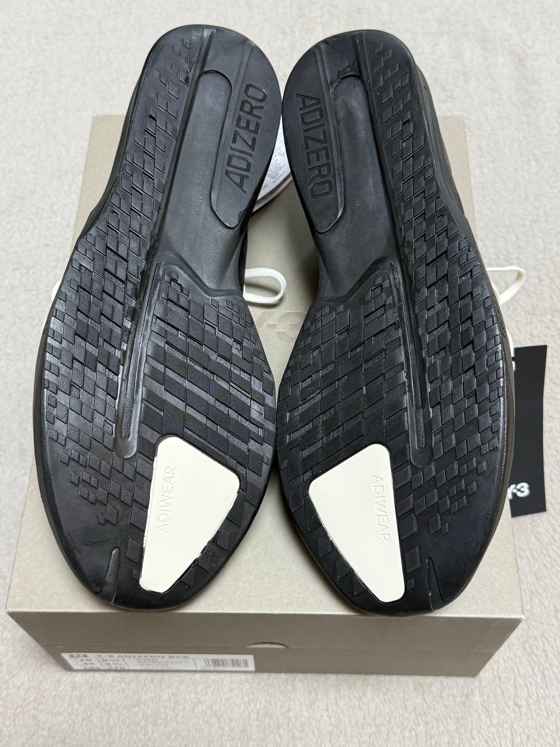 Y-3 아디제로 RC6 블랙 오프 화이트 (KJ3444) 상품이미지3