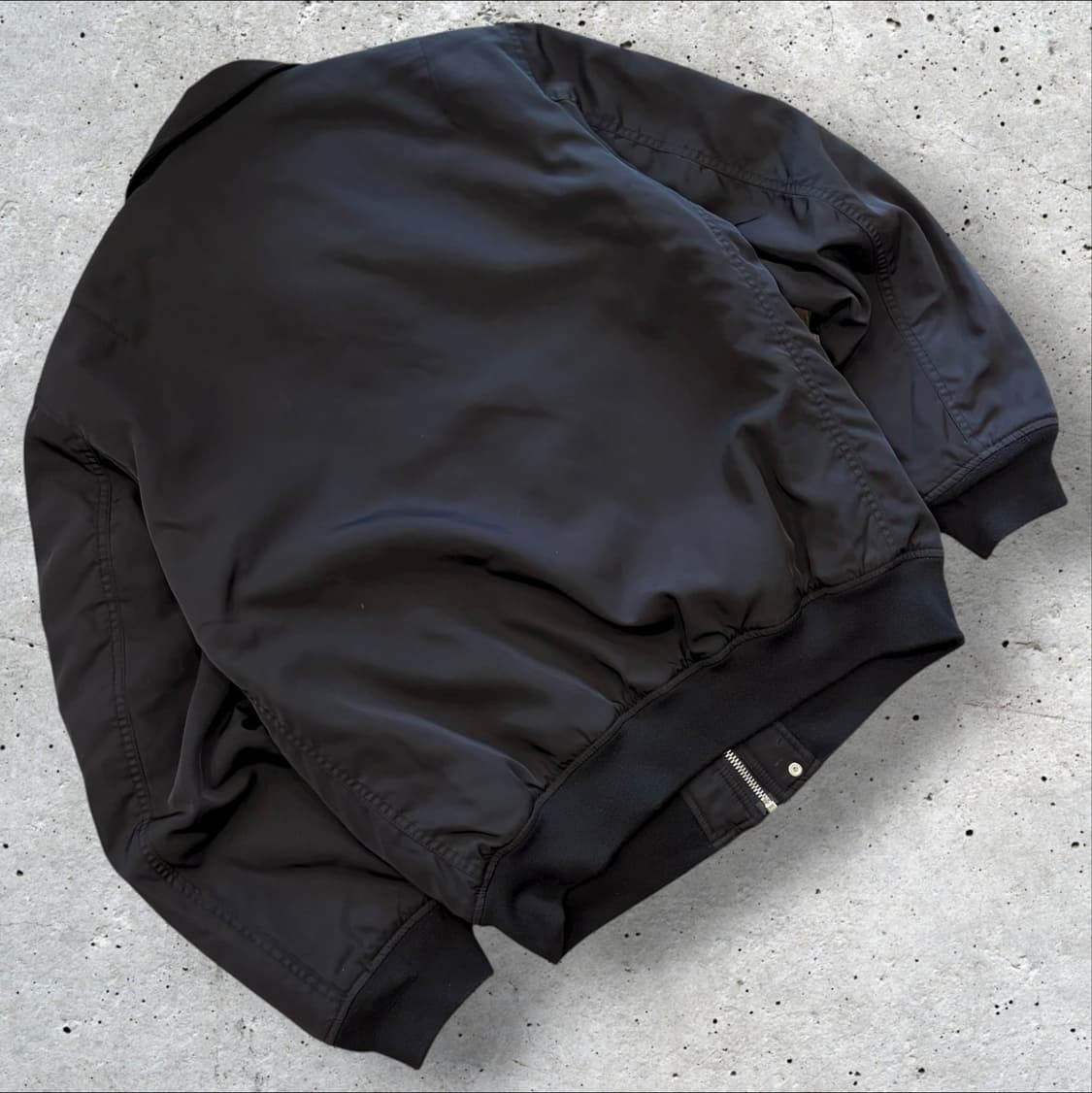 [L] 에잇세컨즈 지드래곤 블랙 패치 봄버 자켓 B278 상품이미지2