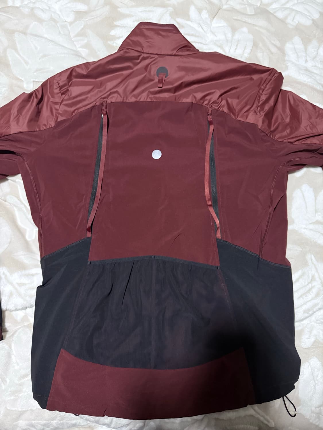 아식스 런닝 자켓 L 버건디( 국내 미출시 제품) 실착 3회 상품이미지3